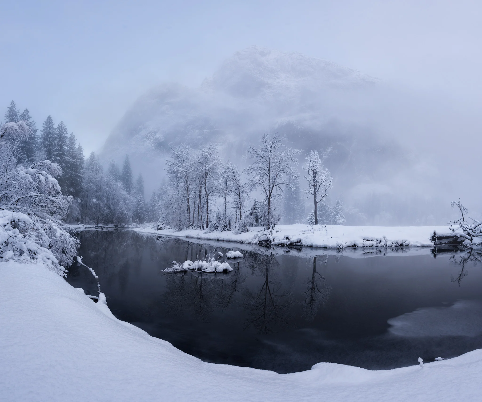 yosemitesnowfogv4web.jpg