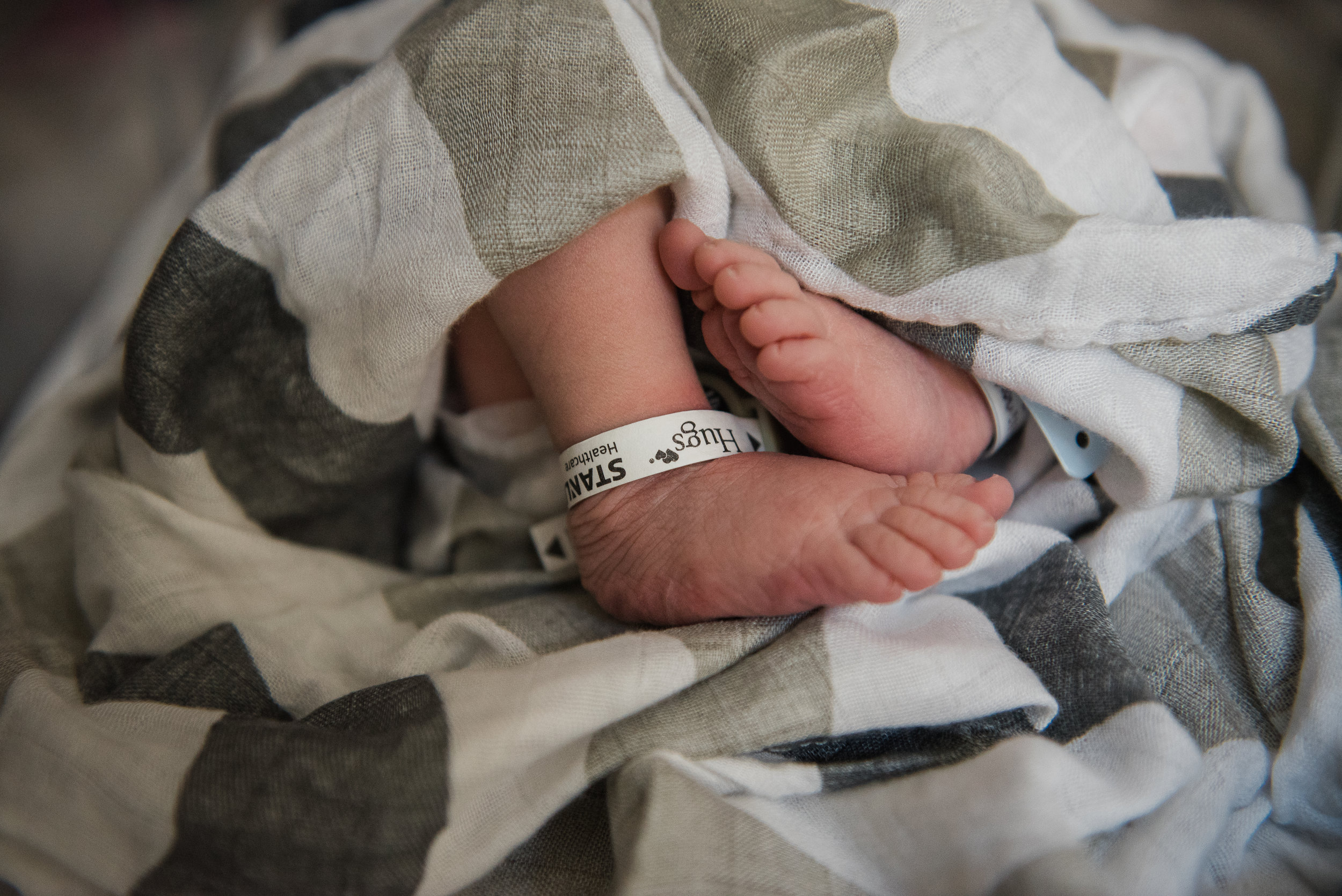 baby feet-Penacola baby Photographer