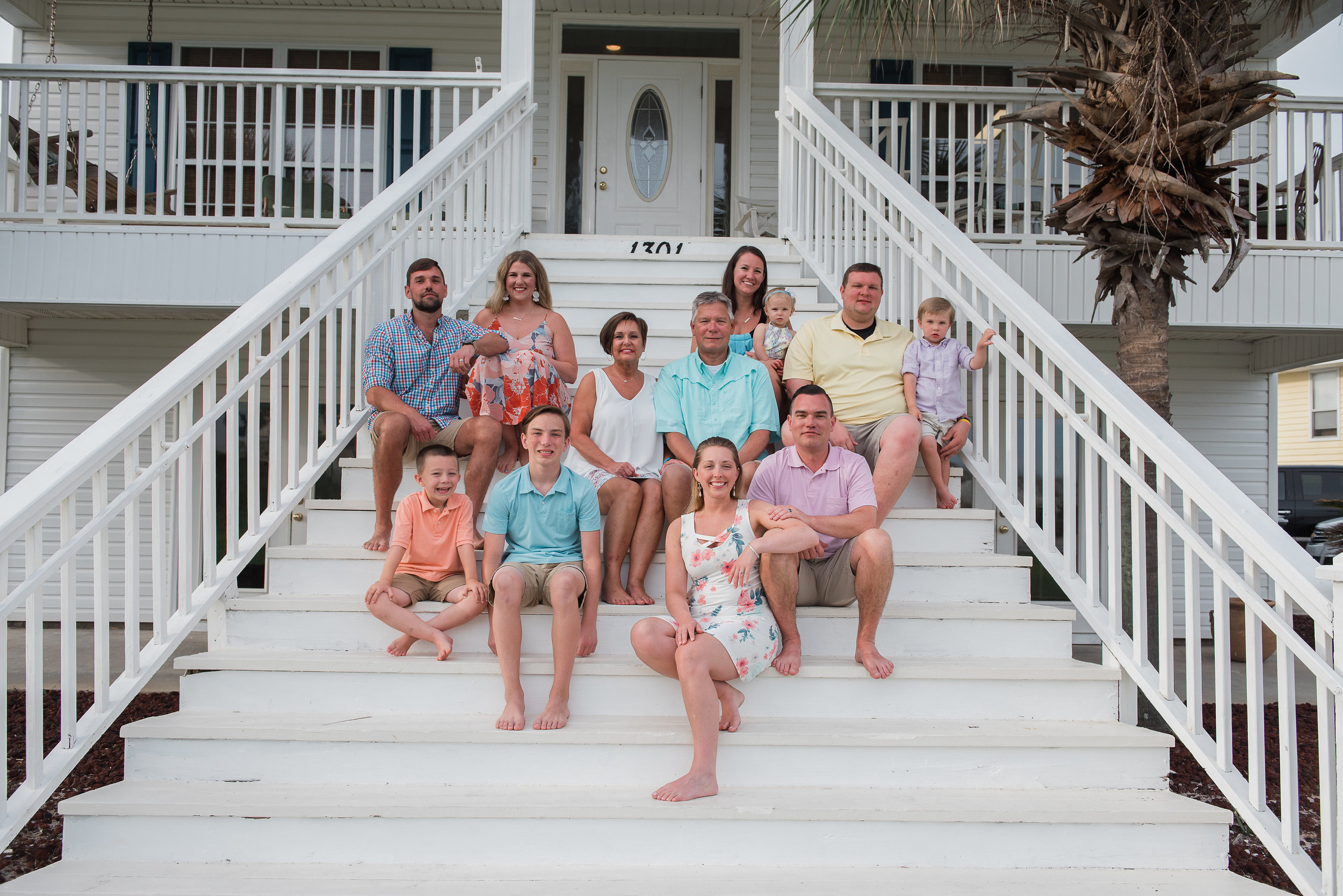 extended family-Pensacola Beach Family Photographer-Ann Mangum Photography