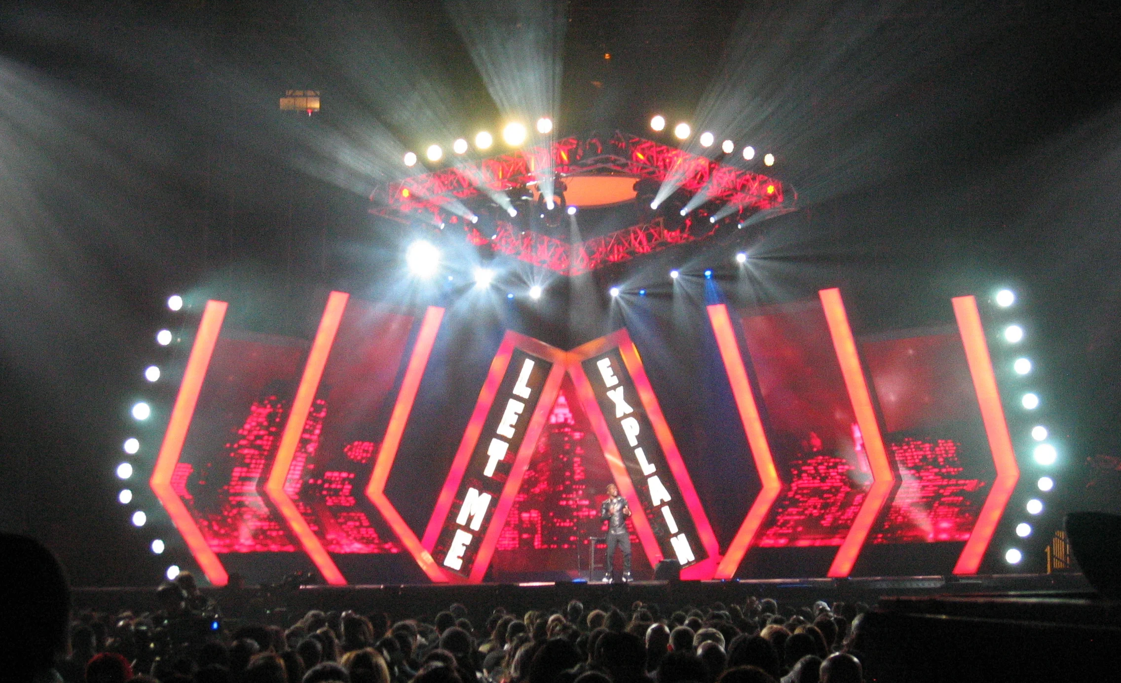 Kevin Hart - Let Me Explain