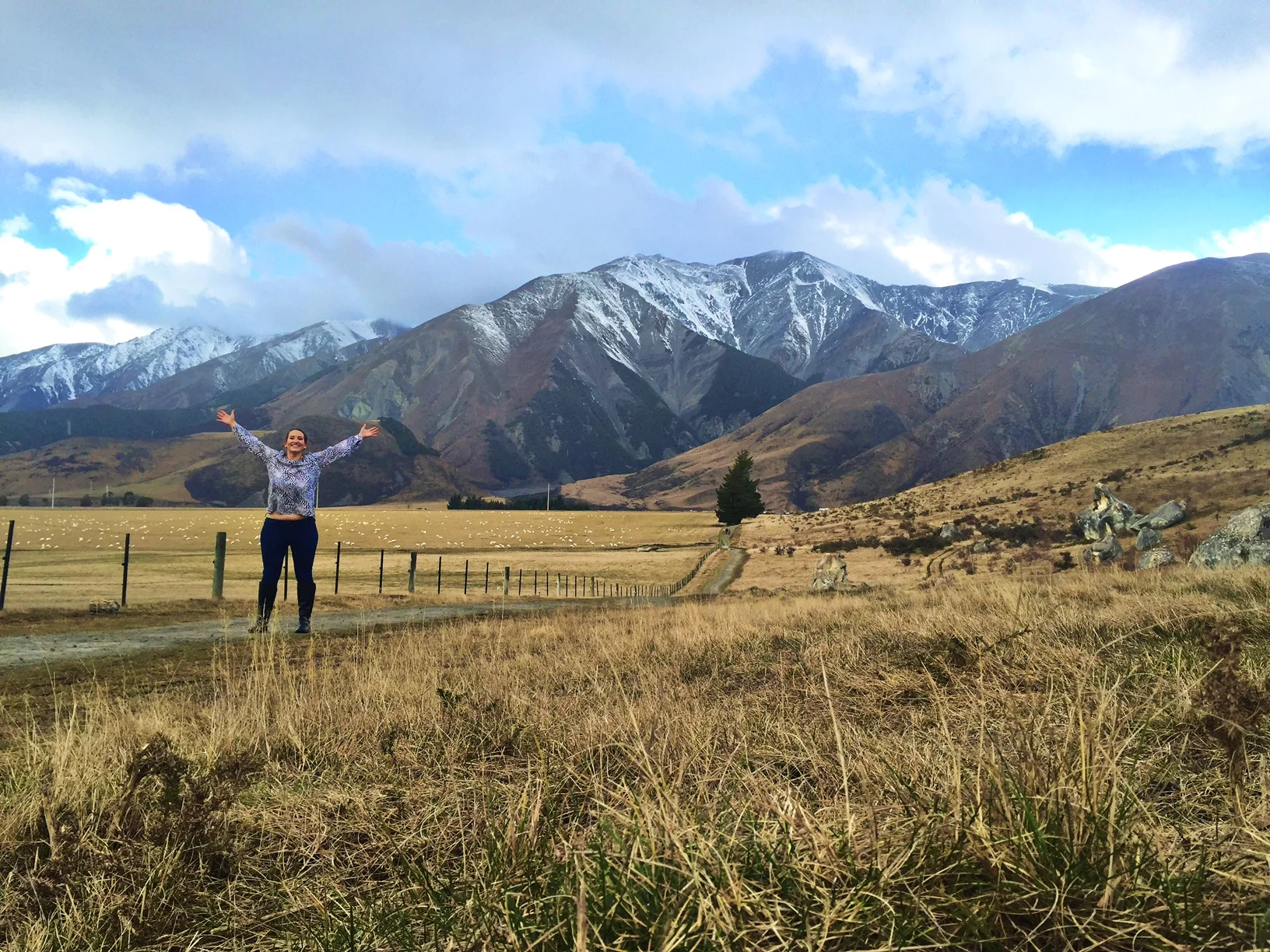 HELLOOOOOOO LOOK AT THIS NATURE THOUGH