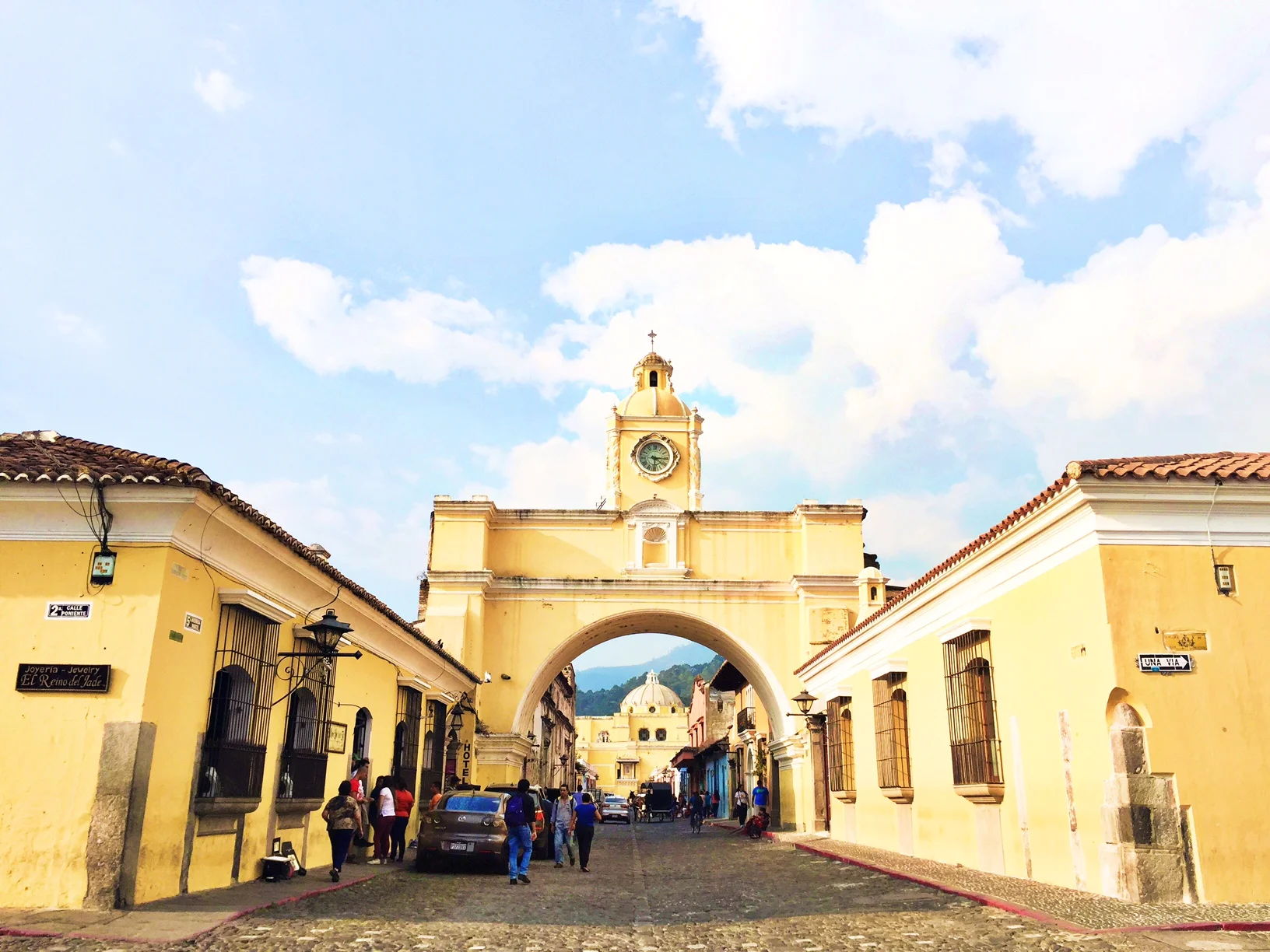 The famous arch in downtown Antigua