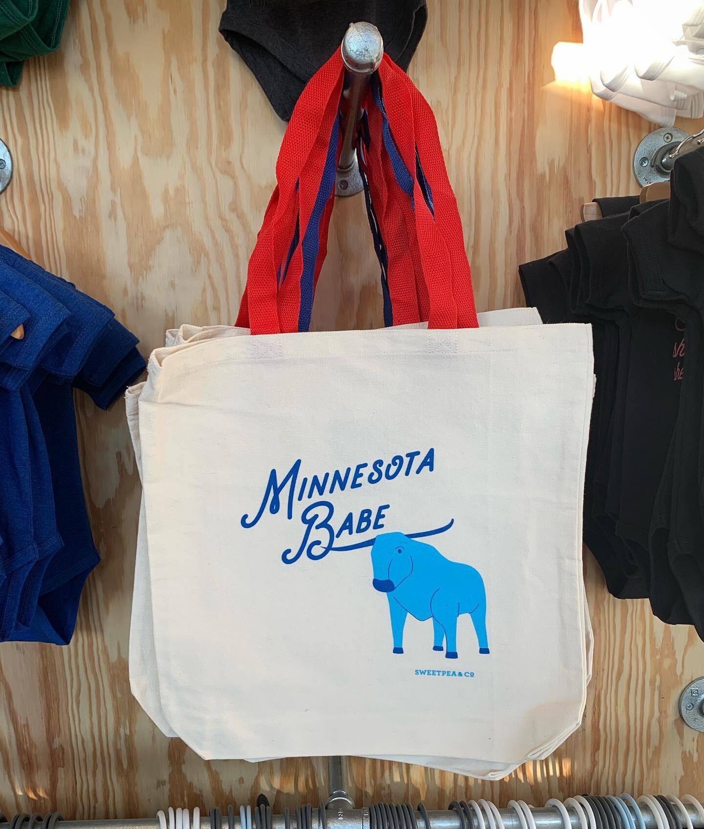 Super cool tote bags we printed for @sweetpeaandco 
Anybody stop by their booth at the @mnstatefair this year?
.
.
.
#sweetpeaandco #sweetpea #totebag #totes #screenprinting #screenprint #print #babetheblueox #babe #jensoncreative #mn #minnesota #min