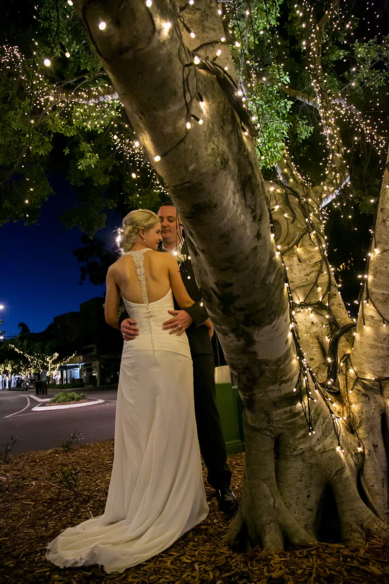 Amy and Brad elopement. Maison La Plage Grove. photos: images by Lou O'Brien www.imagesbylouobrien.com