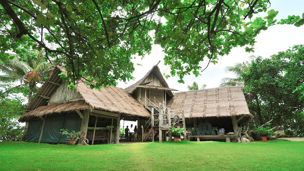 MainHouse_4.jpg