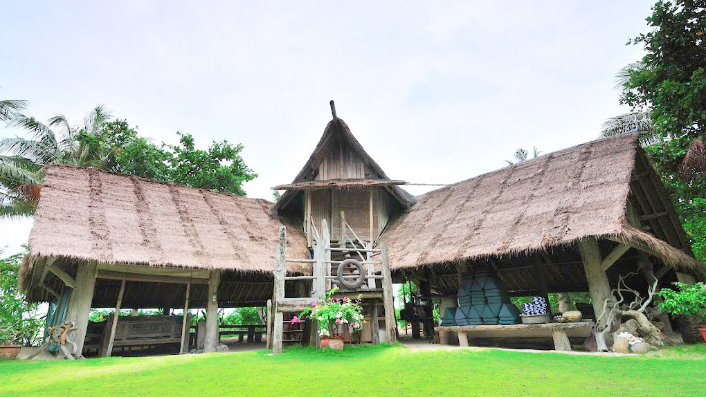 MainHouse_3.jpg