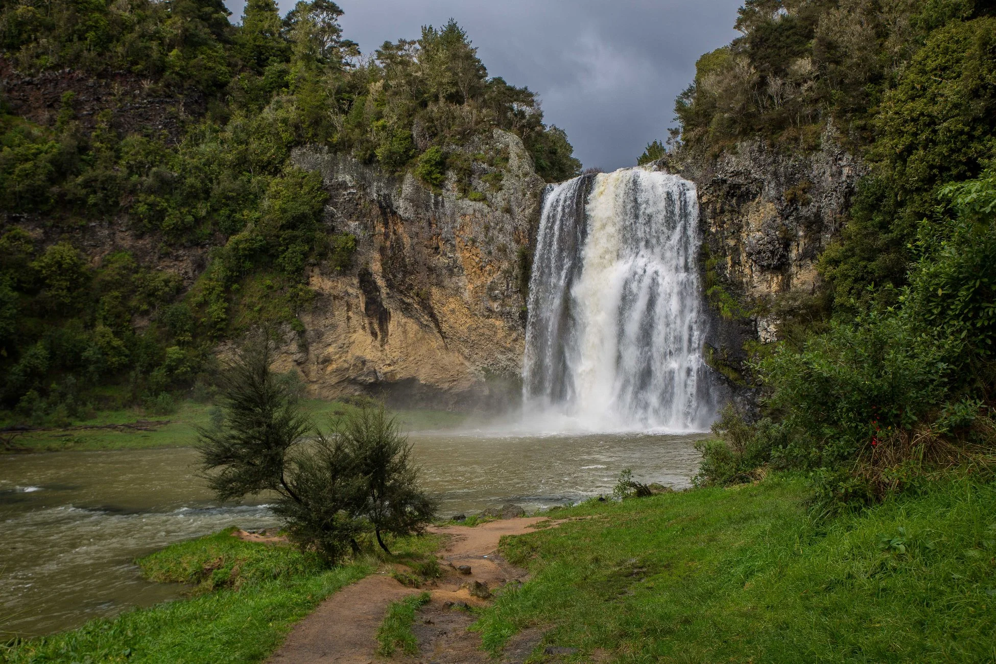 Hunua Falls-120d.jpg