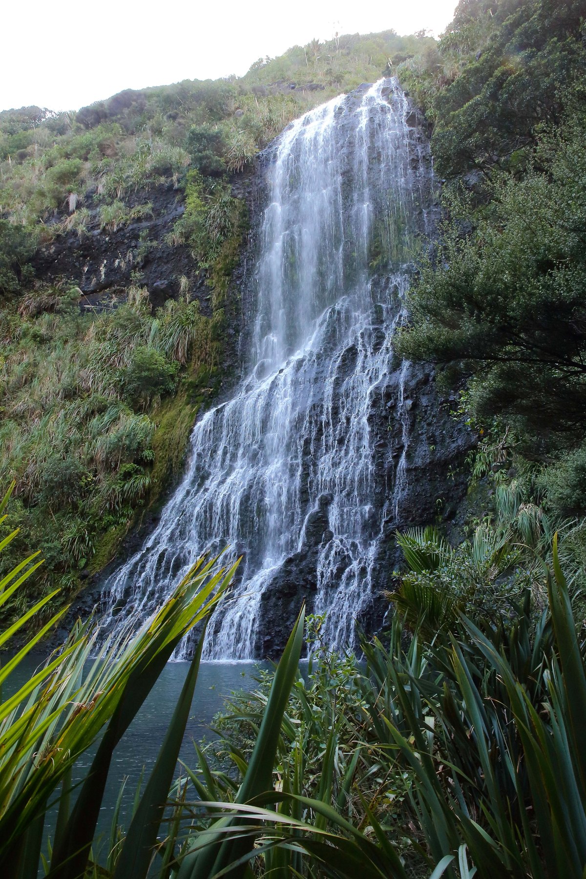 Karekare Falls 083d-.jpg