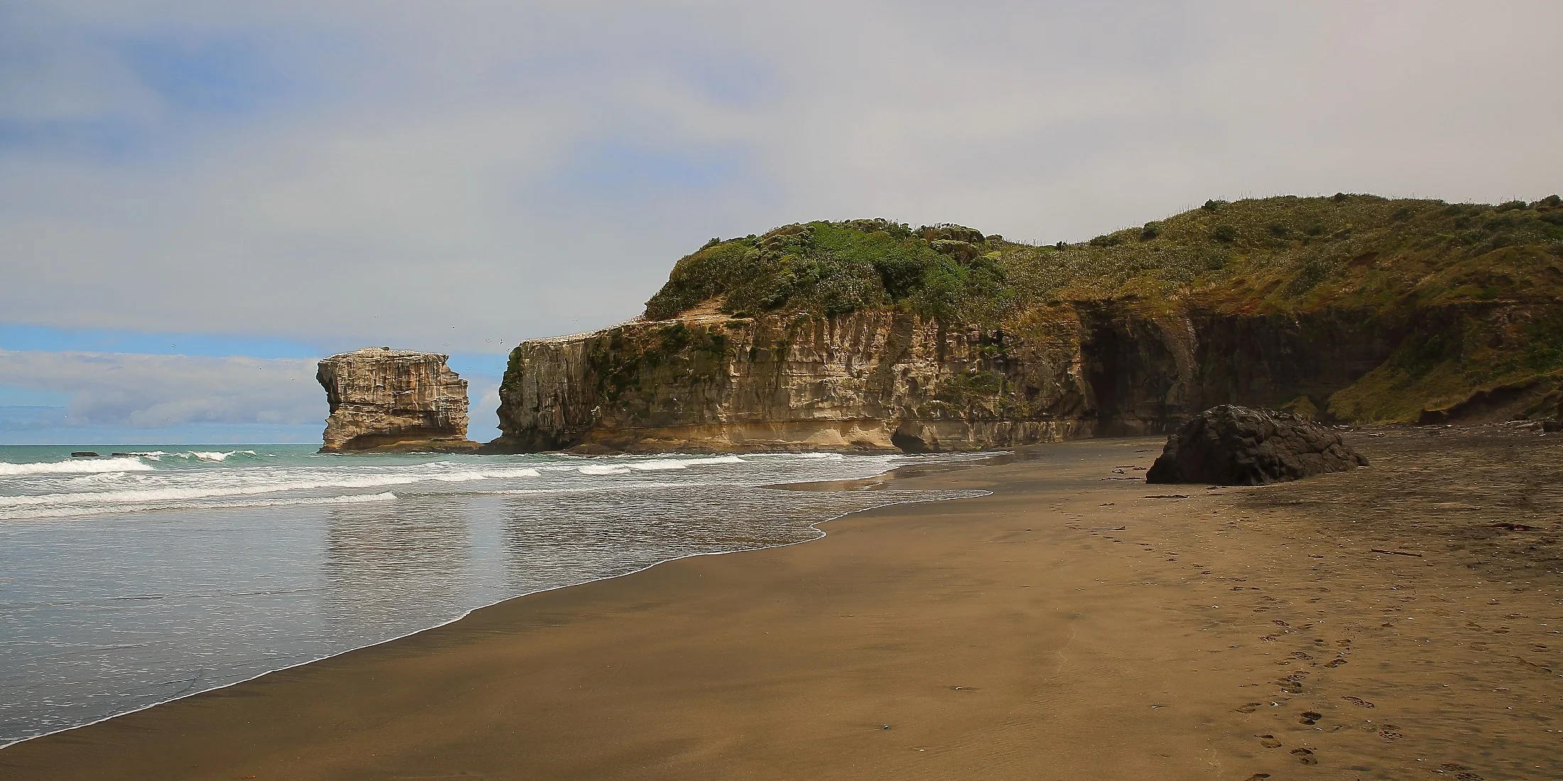 Maori Bay,Maukatia,023d-.jpg