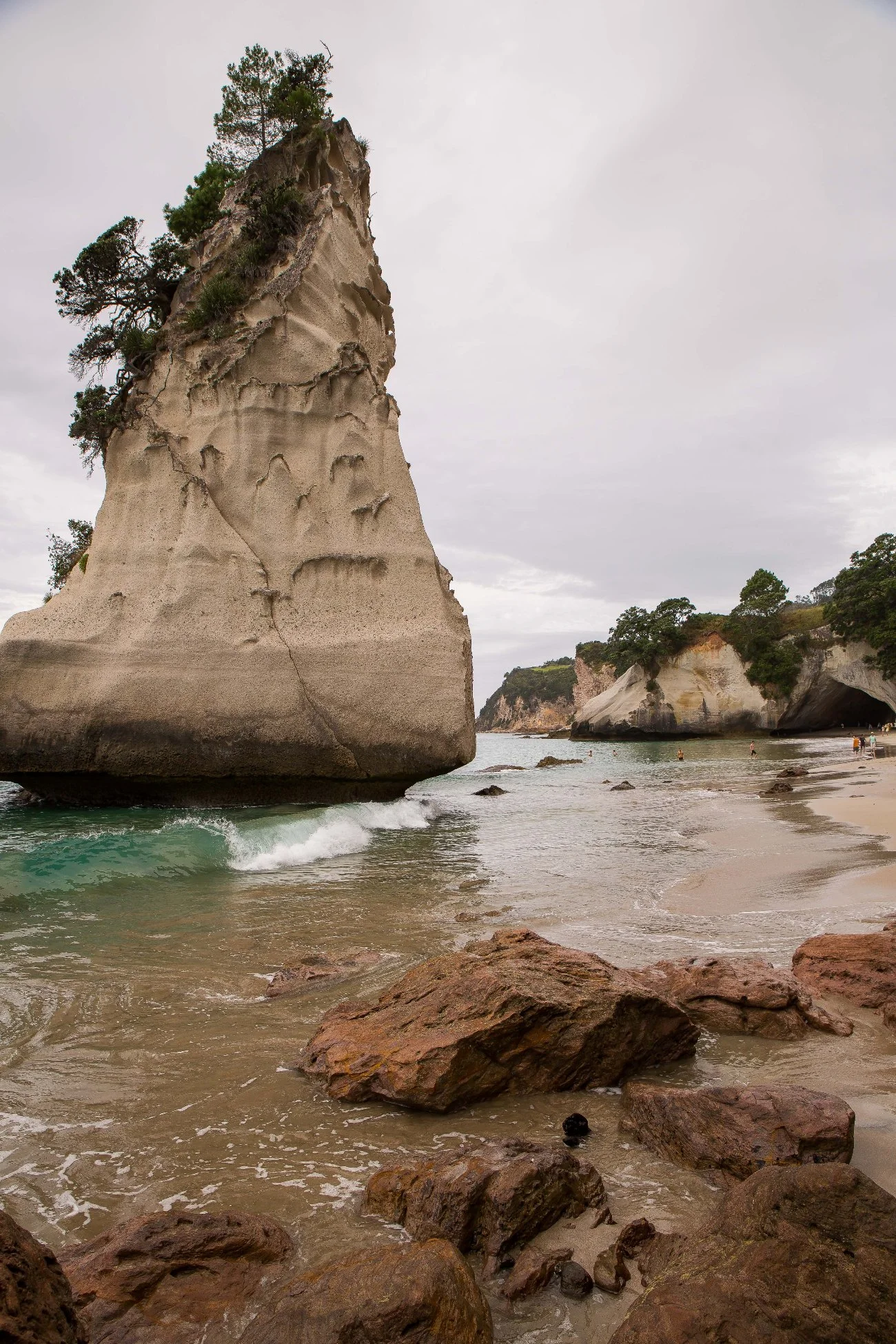 Cathedral Cove,d-820.jpg