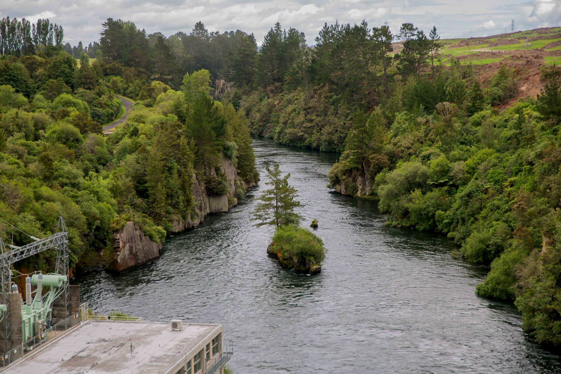 Whakamaru Hydroelectric,d-215.jpg