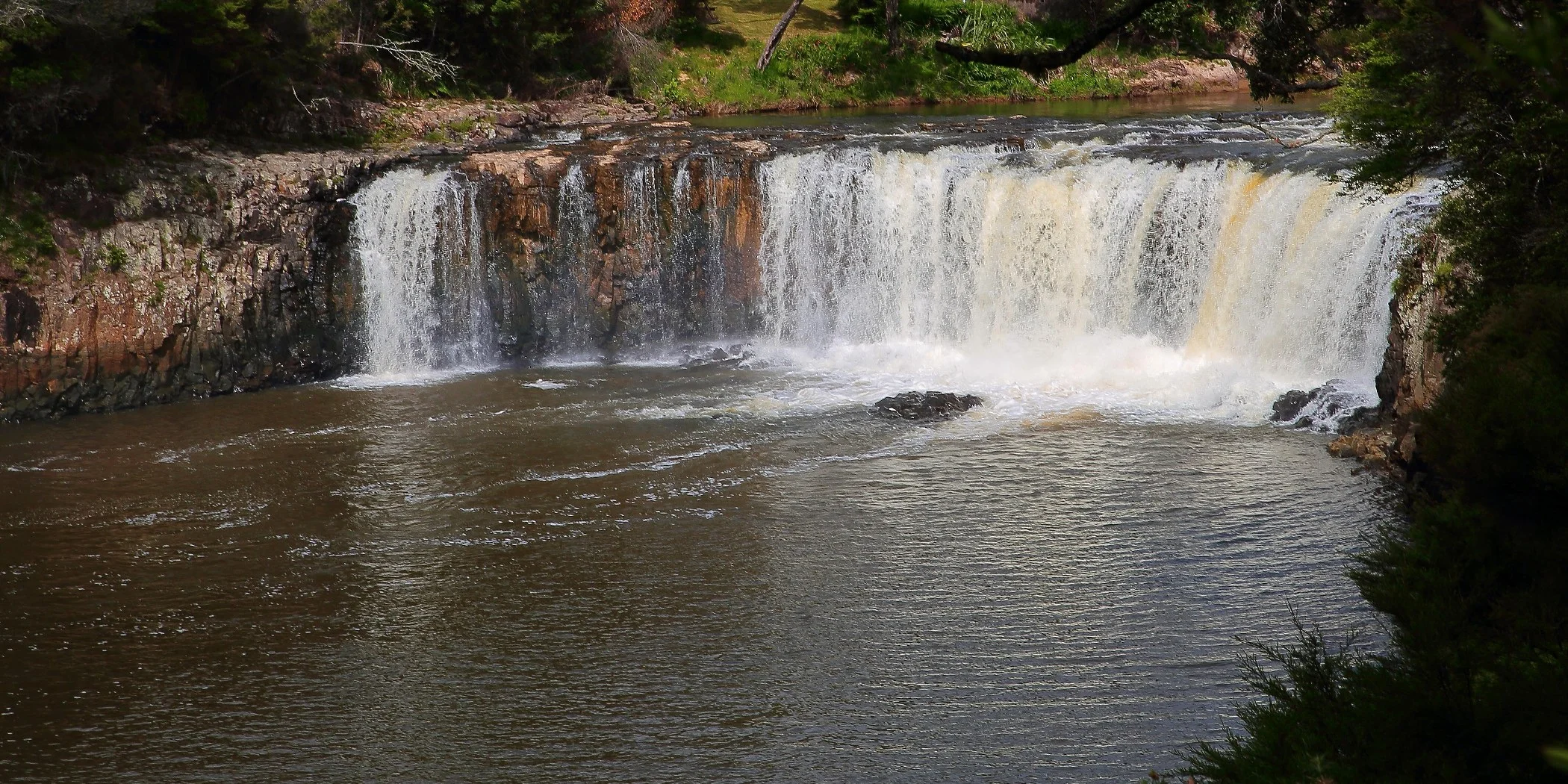 Hararu Falls,163d,-.jpg
