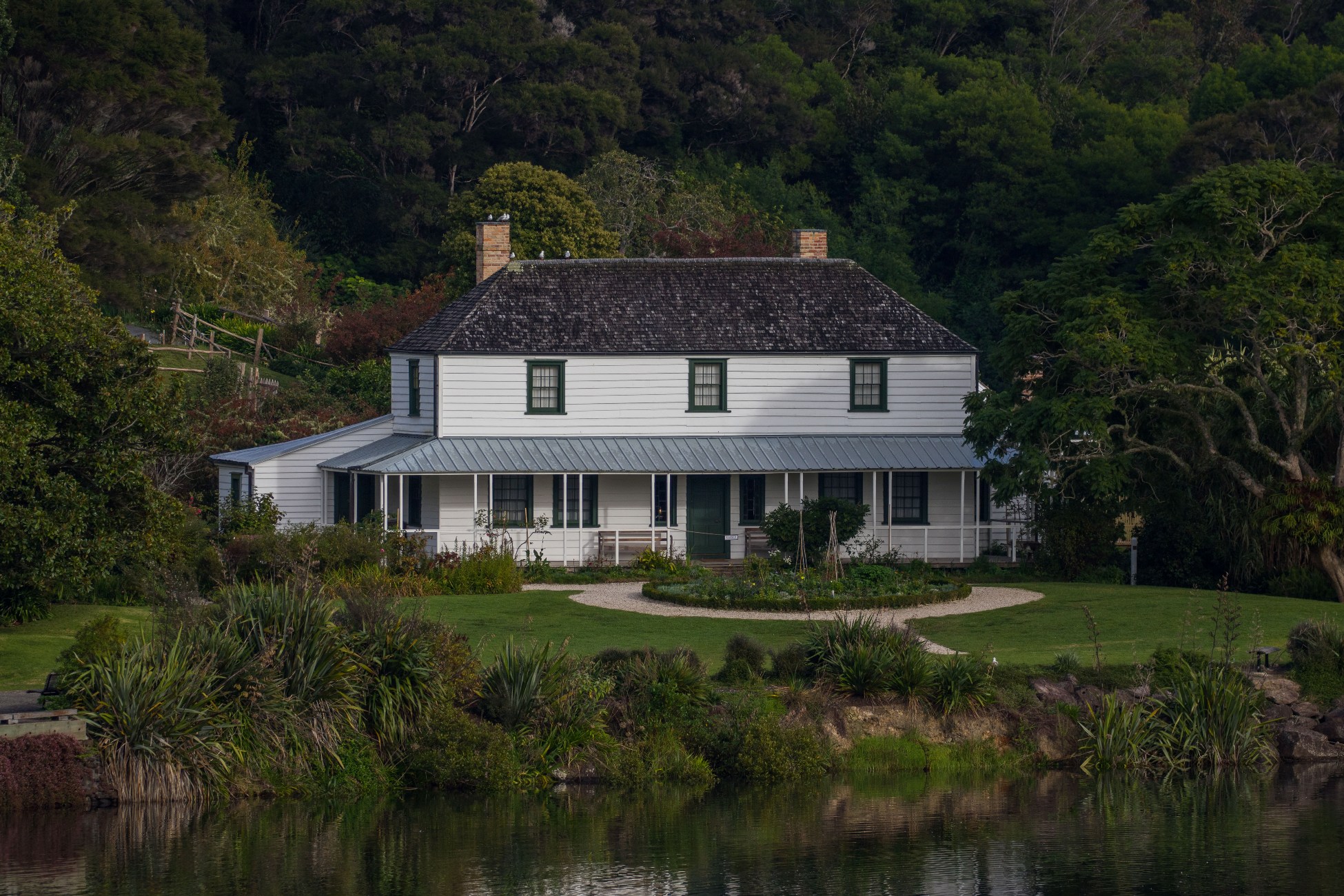 Kerikeri Basin,From Kororipo Pa,Kemp House,d-3549.jpg