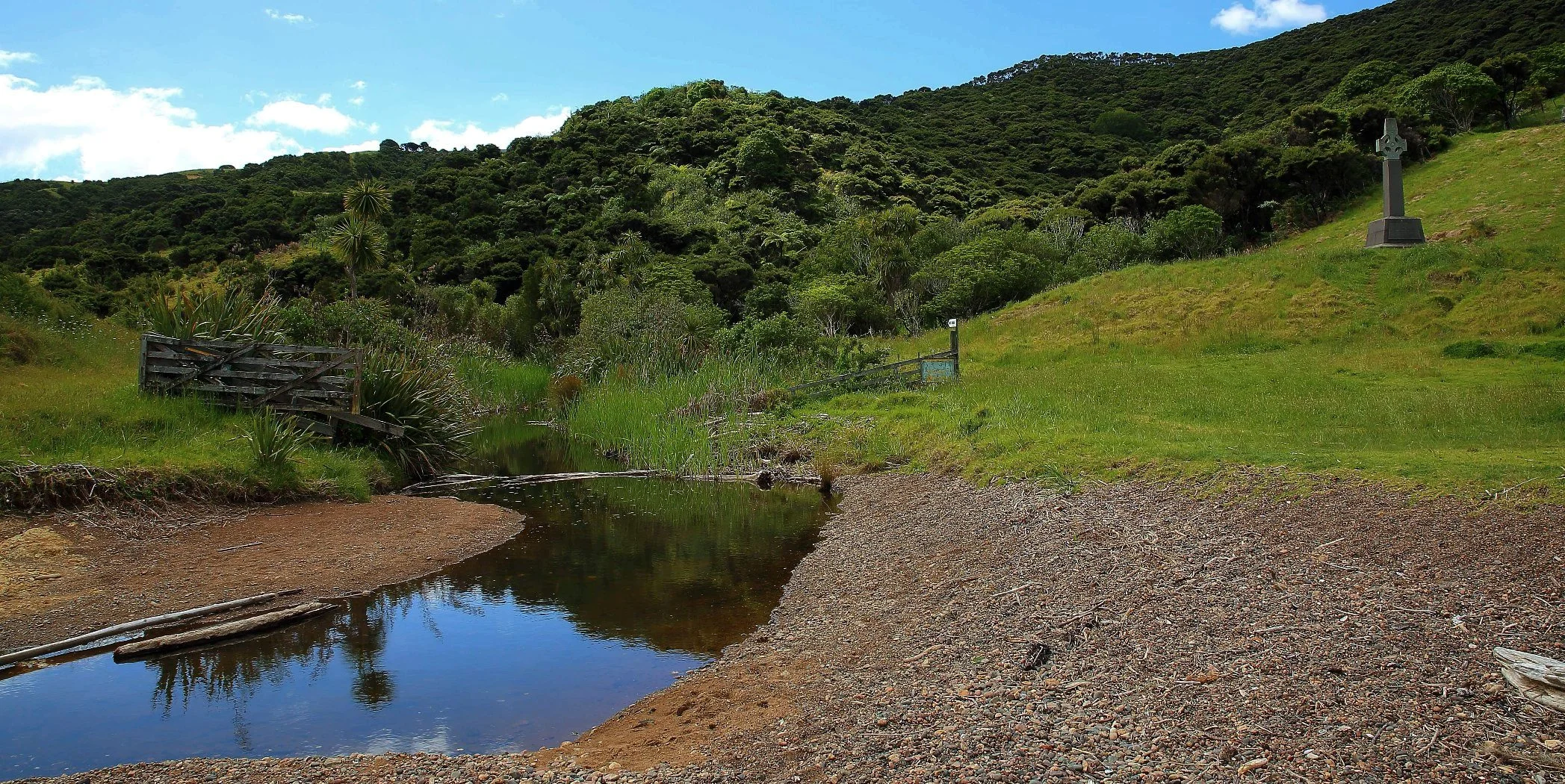 Marsden Cross,d157,-.jpg