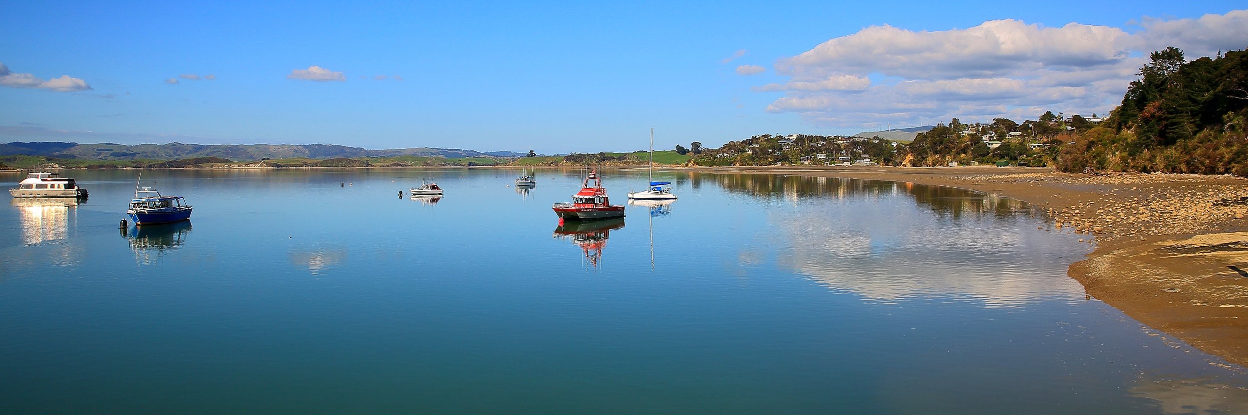 Raglan,Harbour,d083,-.jpg