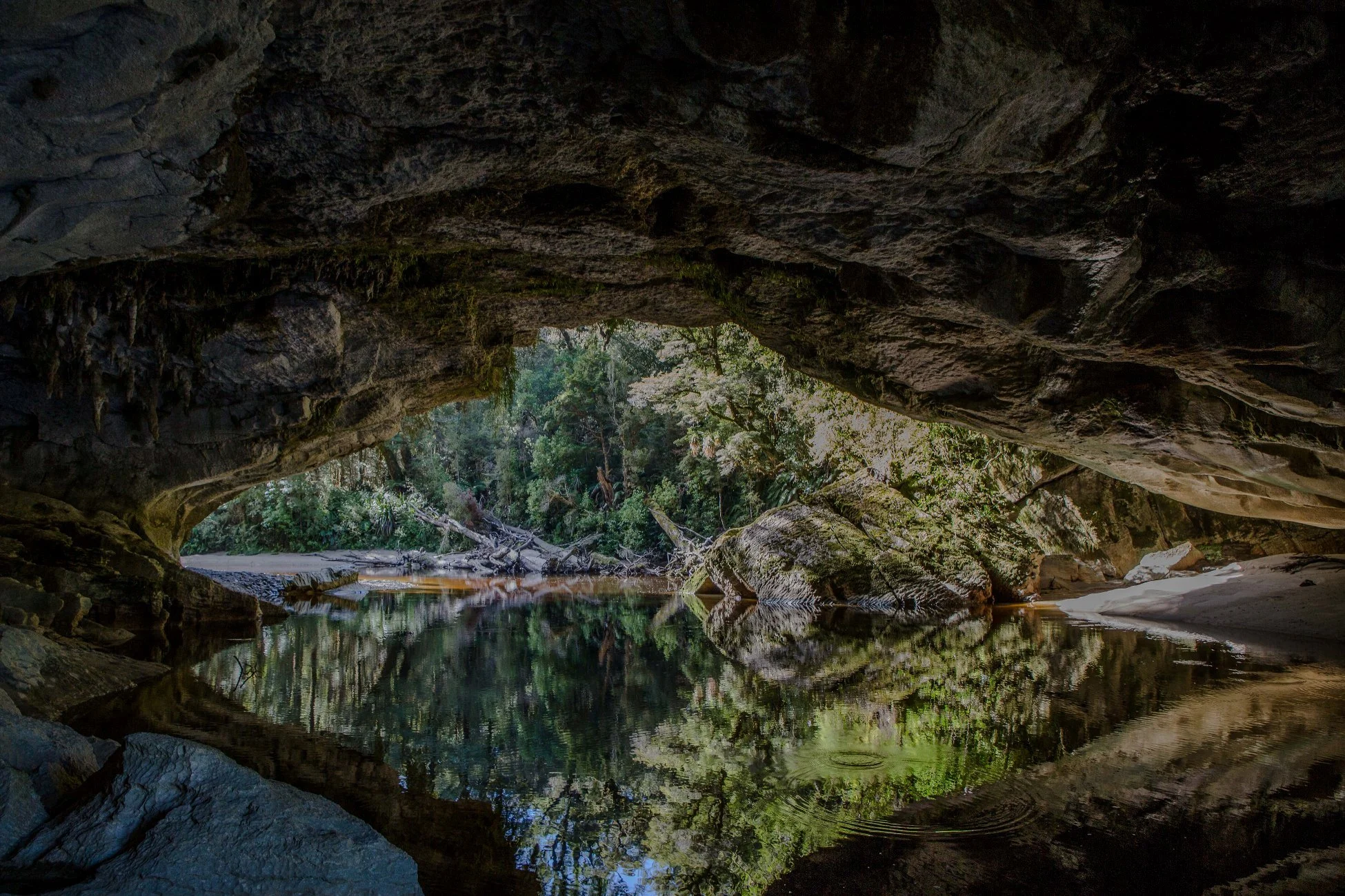 Moire Gate Arch,d-932.jpg