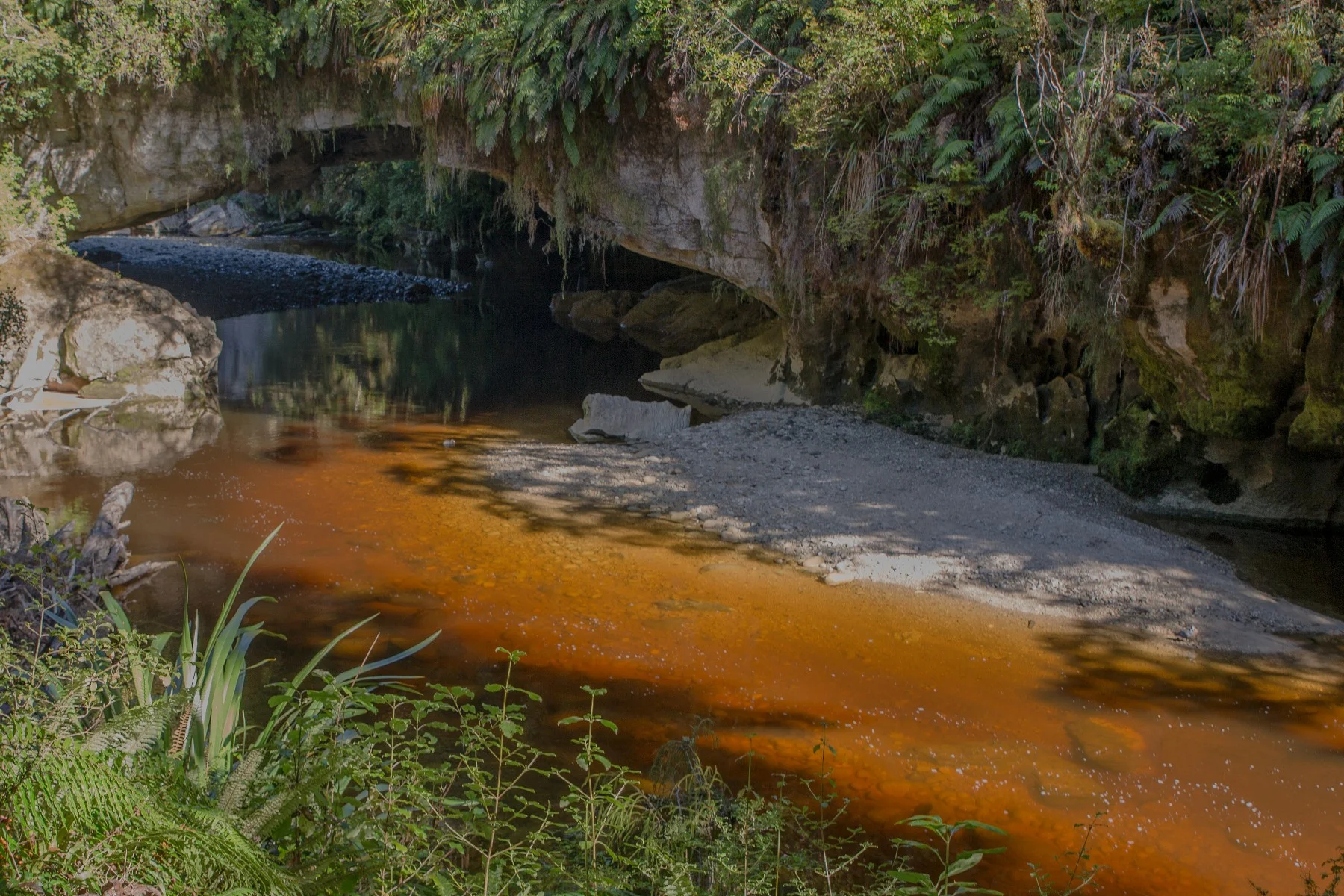 Moire Gate Arch,d-942.jpg