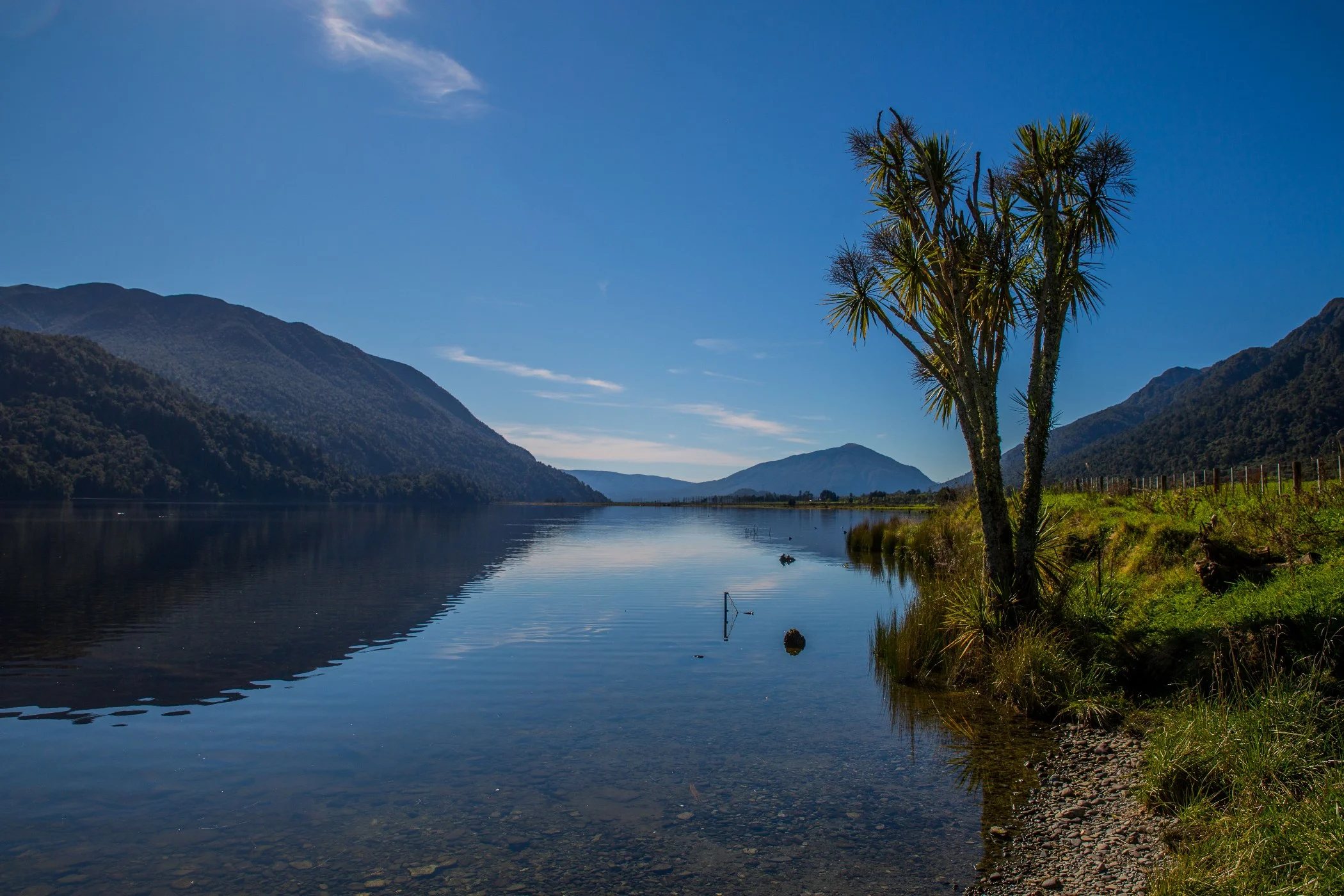 Lake Poenua,-1215.JPG