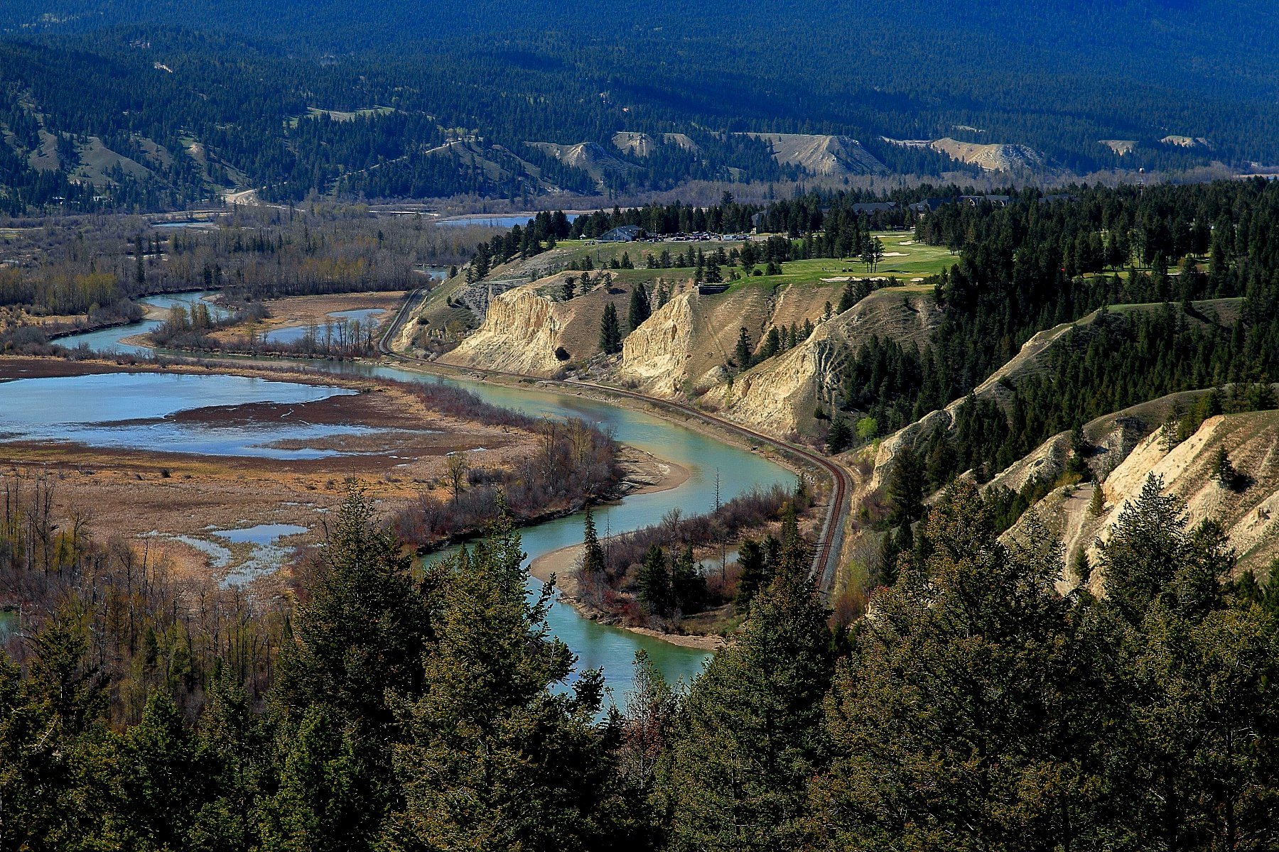 Columbia River 220,-.JPG