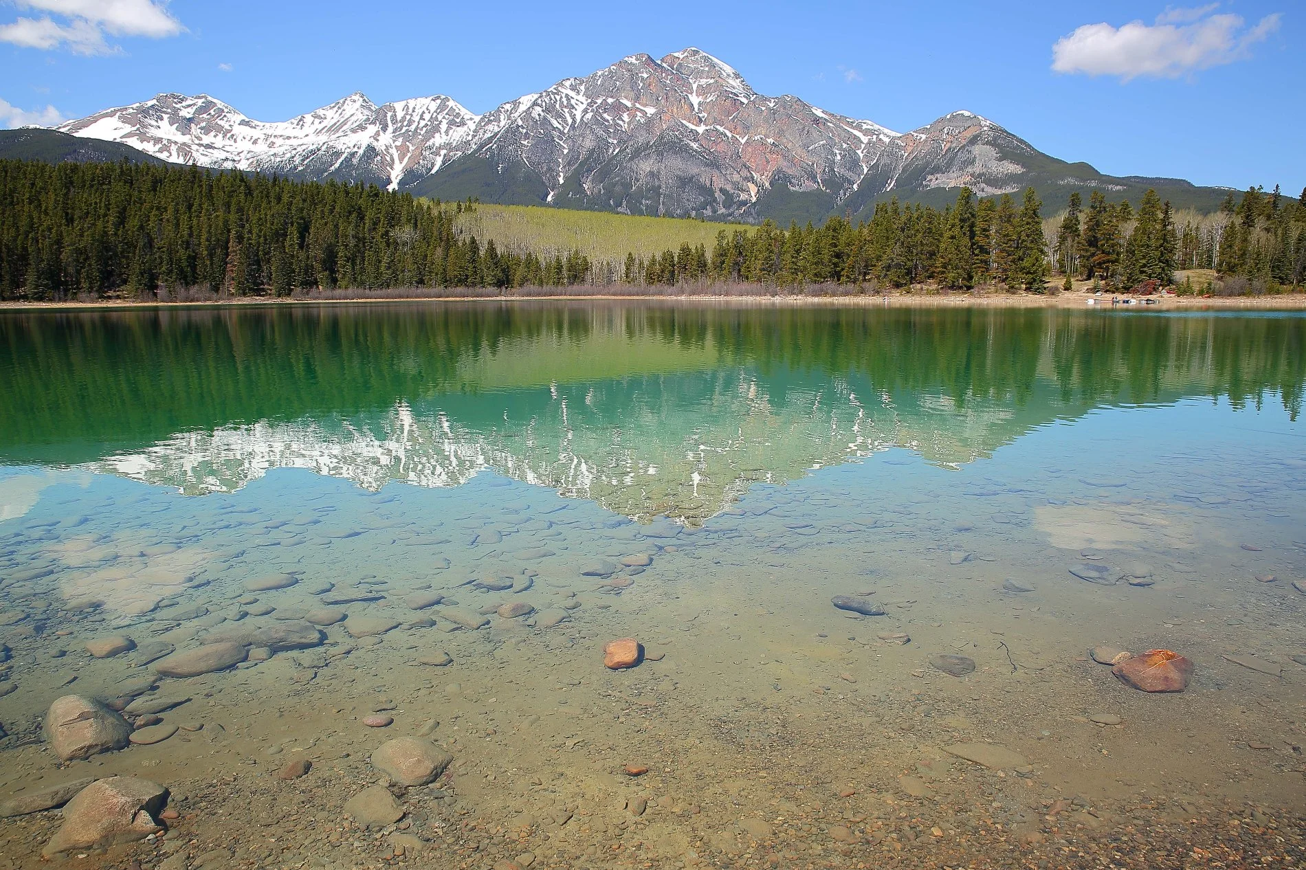 Canadian Rockies,Patricia Lake, 028,-.JPG
