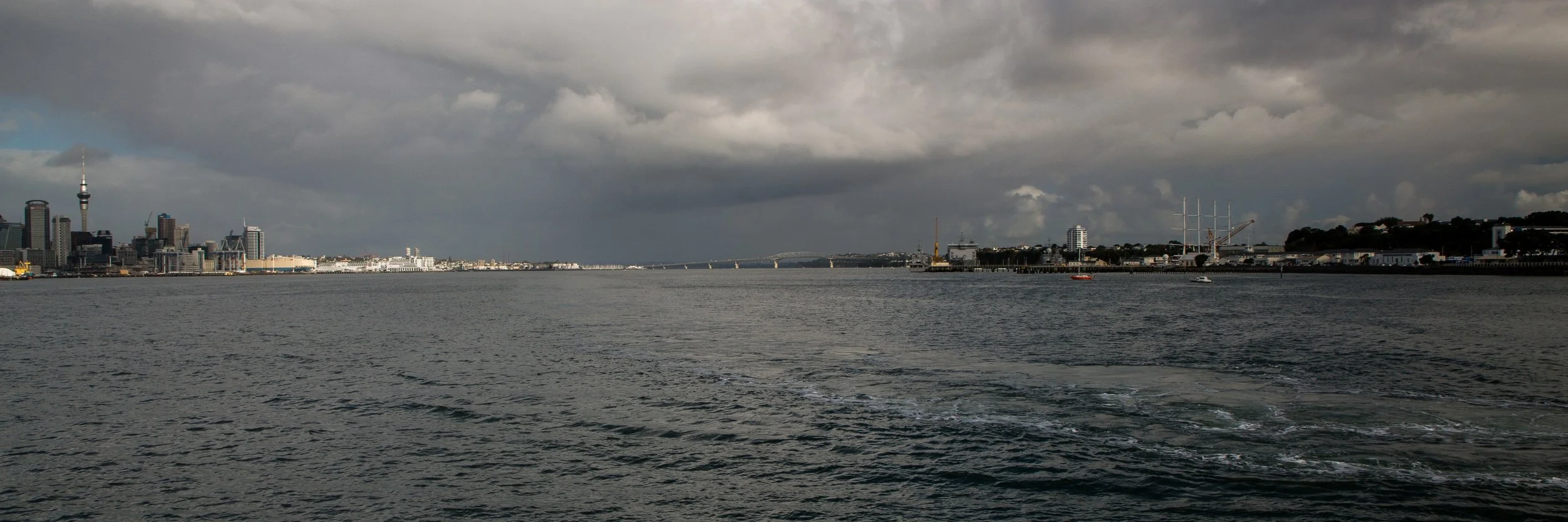 Auckland,Harbour,d-4730.jpg