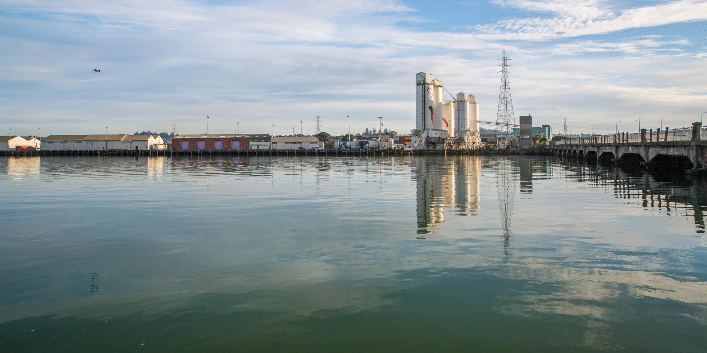 Mangere Bridge,-6094.JPG