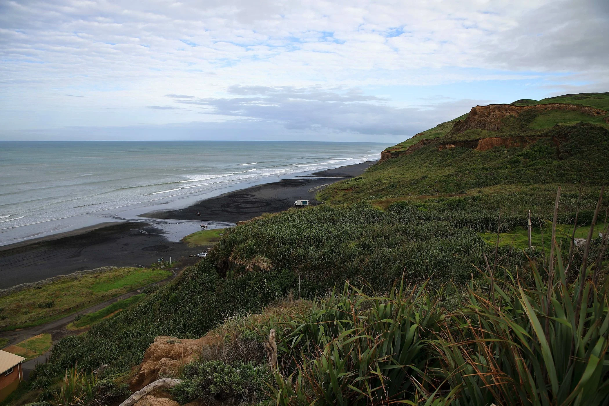 Karioitahi Beach,-905.JPG