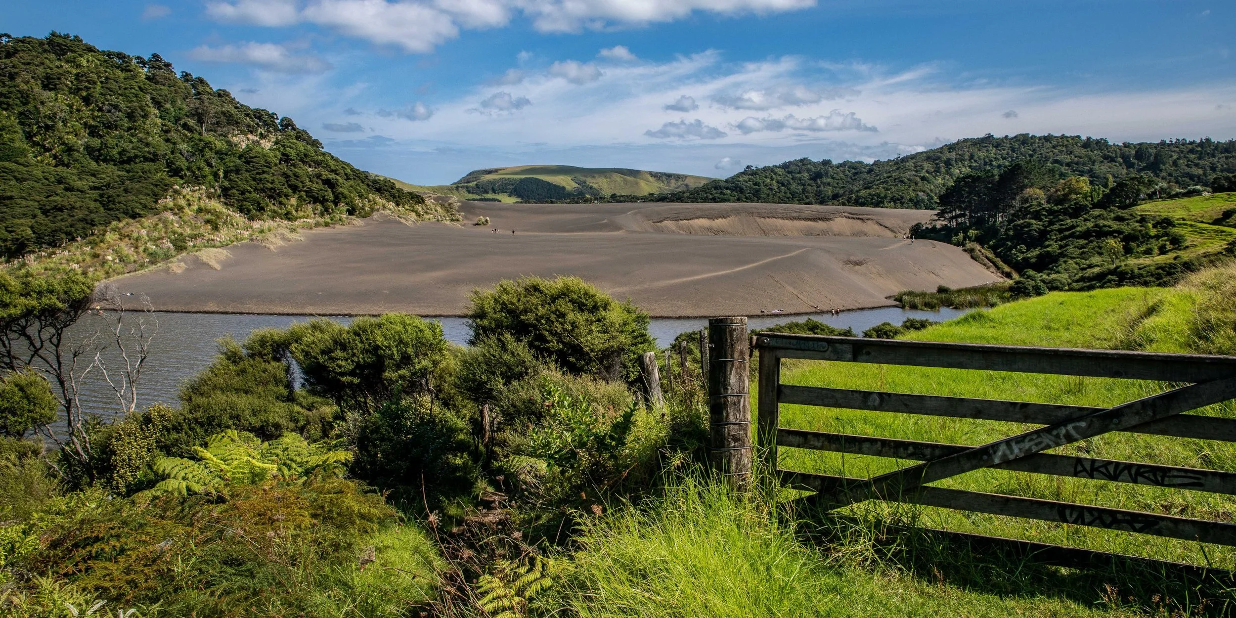 Lake Wainamu,Te Henga,-047.JPG