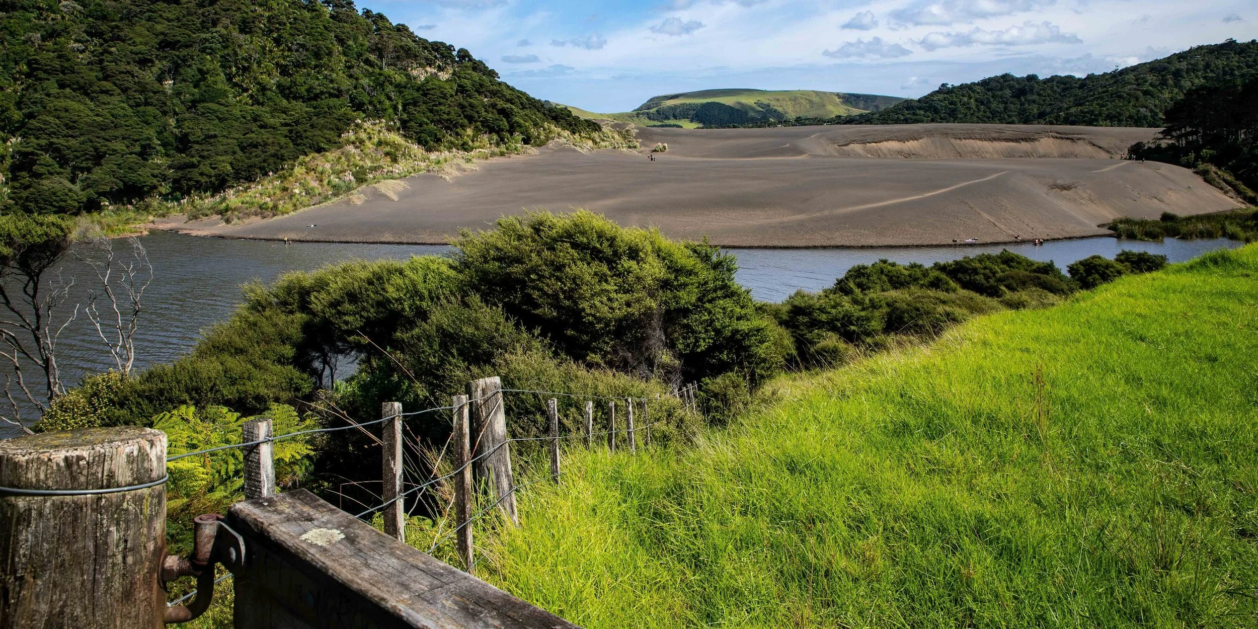 Lake Wainamu,Te Henga,-048.JPG