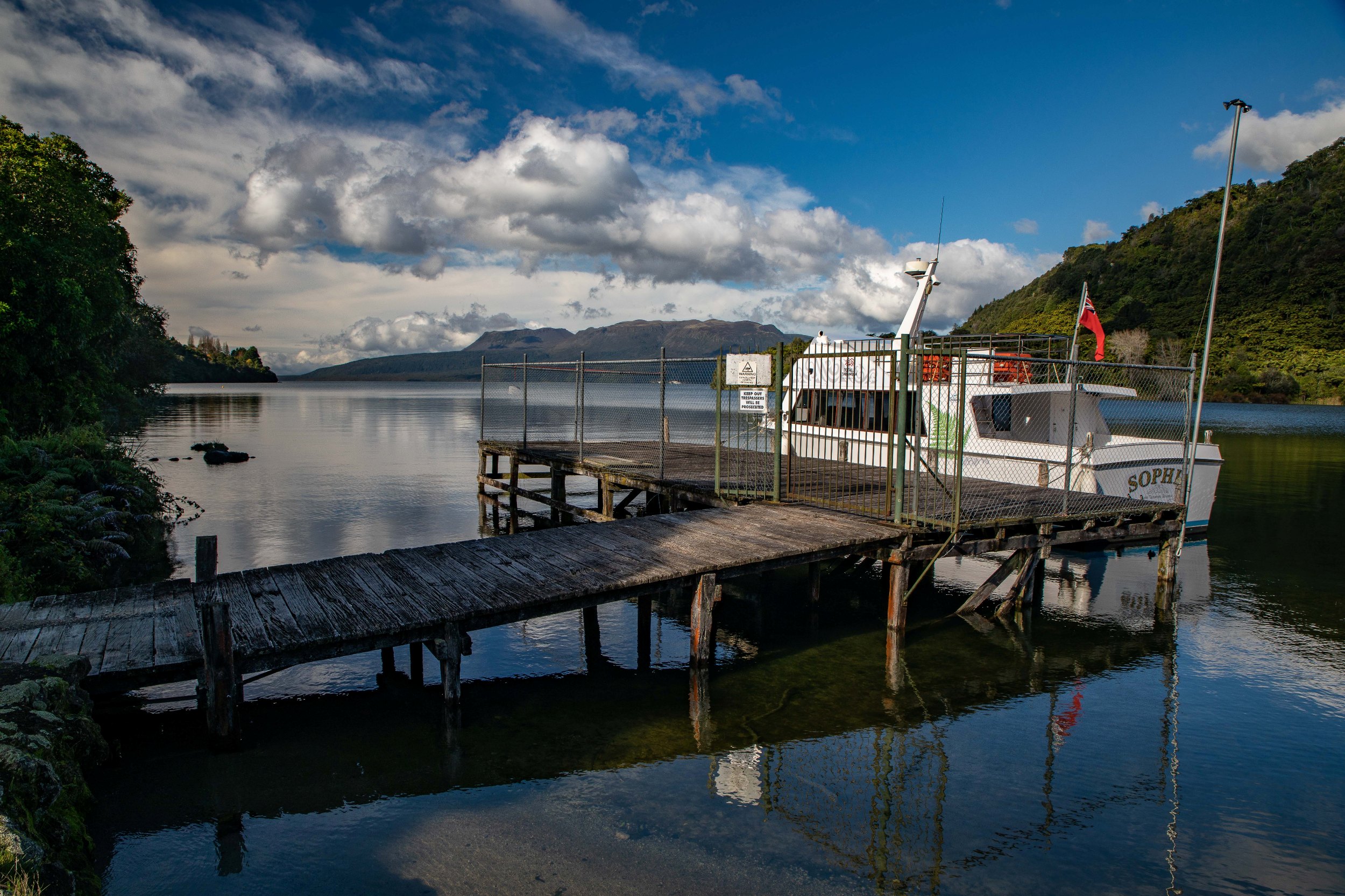 Lake Tarawera,-134.JPG