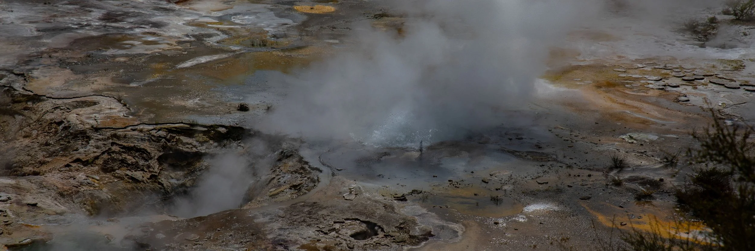 Waikato River,Orakei Korako,-131.JPG