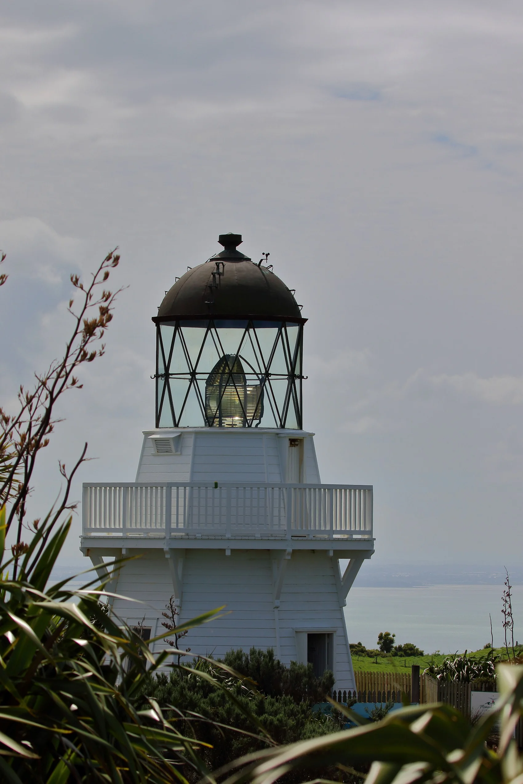 Lighthouse,Manukau Harbour South Head,-327.JPG