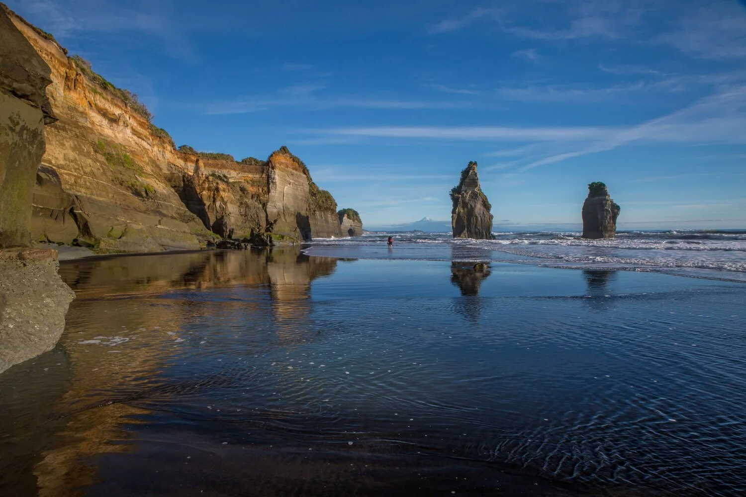 Tongaporutu,The Three Sisters,-5816.JPG
