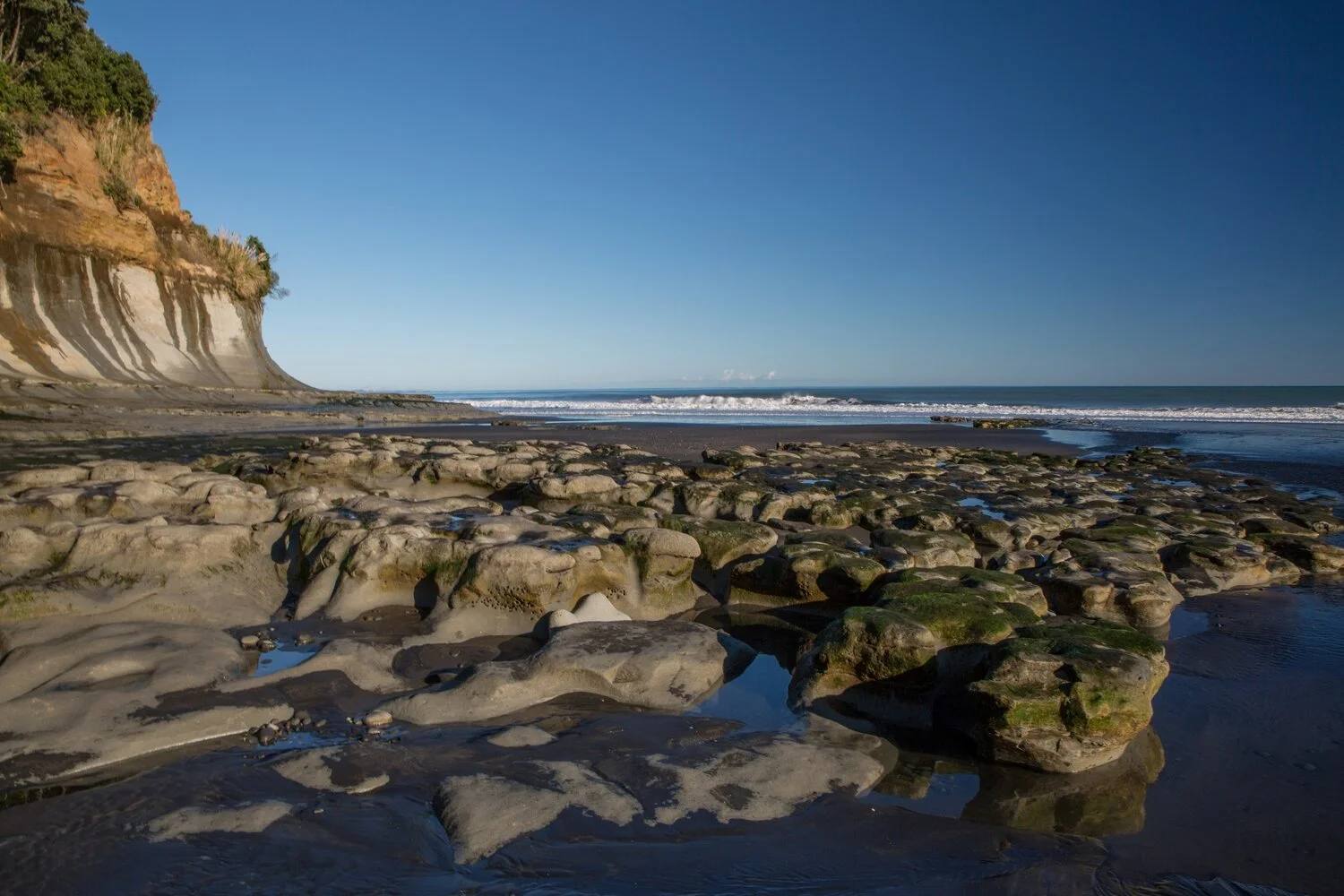 Waiiti Beach,-6015.JPG