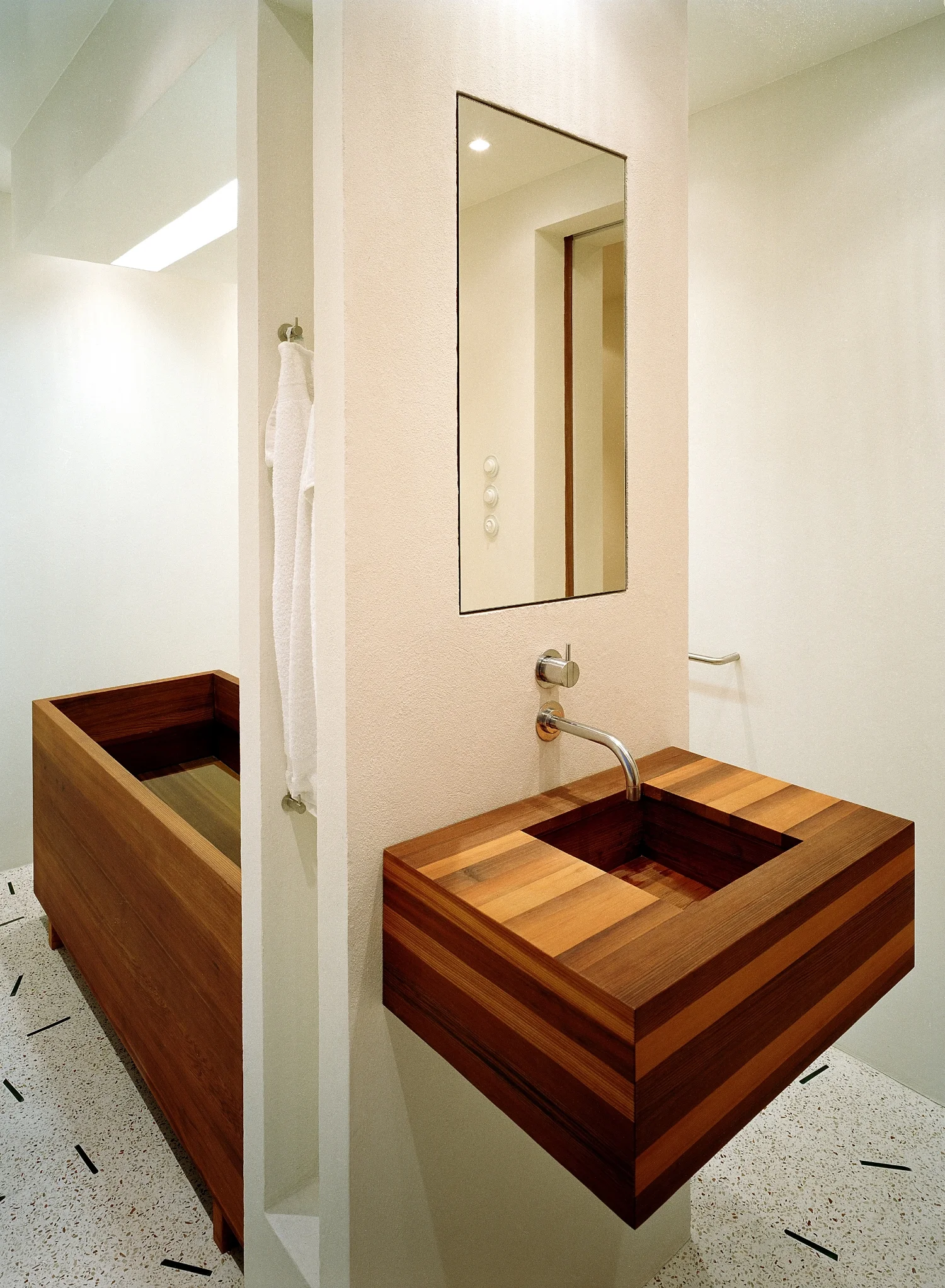VILLA_A_1999_BATHROOM.jpg