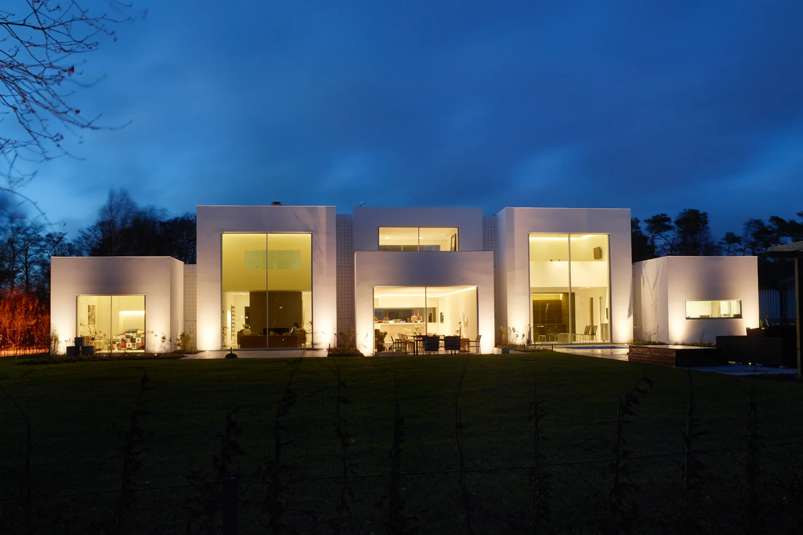 VILLA S2, 2013