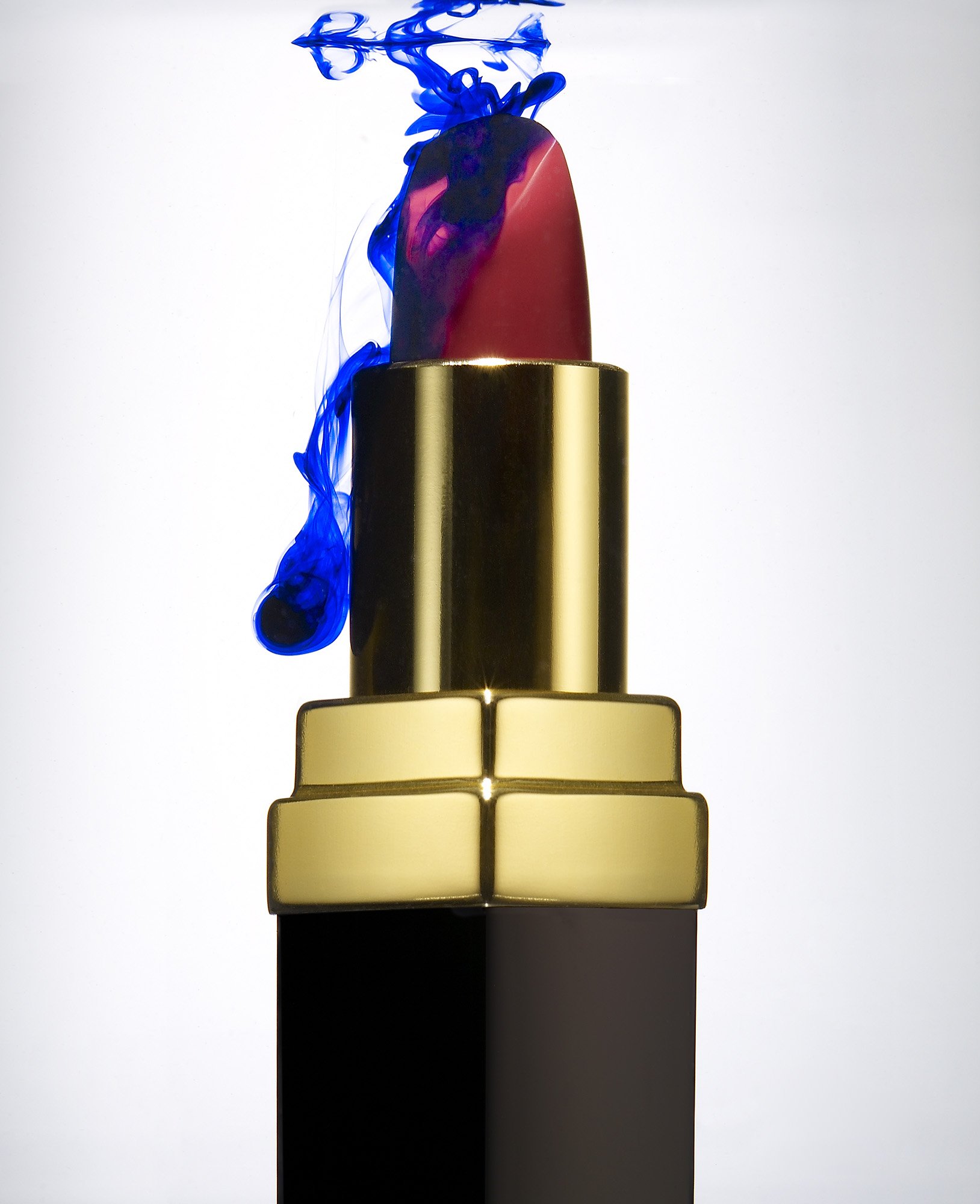 Lipstick underwater.jpg