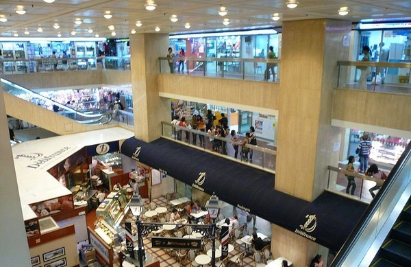 Luxstate - Real Estate - Retail - Hong Kong - Central - World Wide House 環球商場 (2).jpg