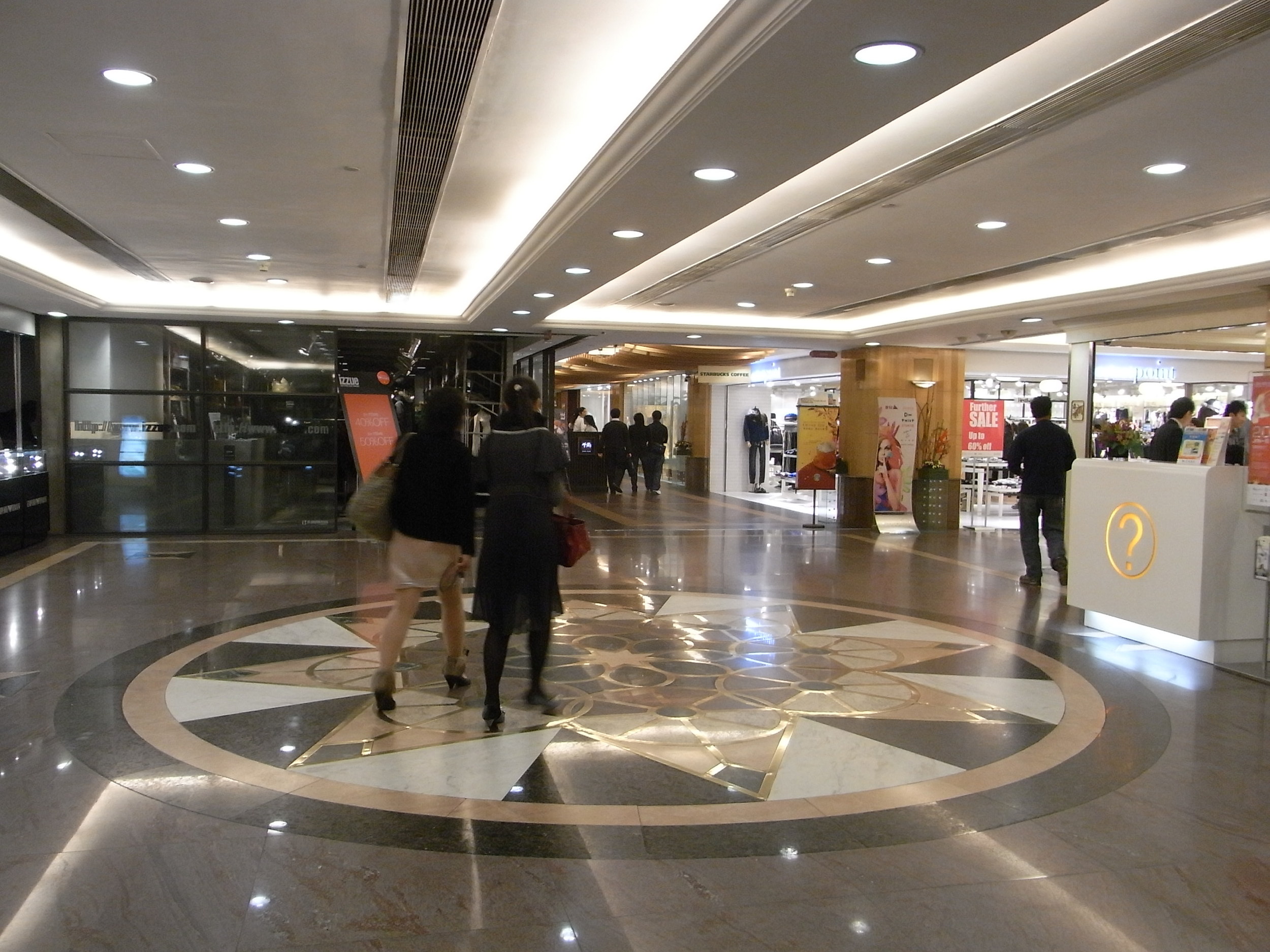 Luxstate - Real Estate - Retail - Hong Kong - Kowloon - Tsim Sha Tsui - The Sun Arcade 新太陽廣場 (3).JPG