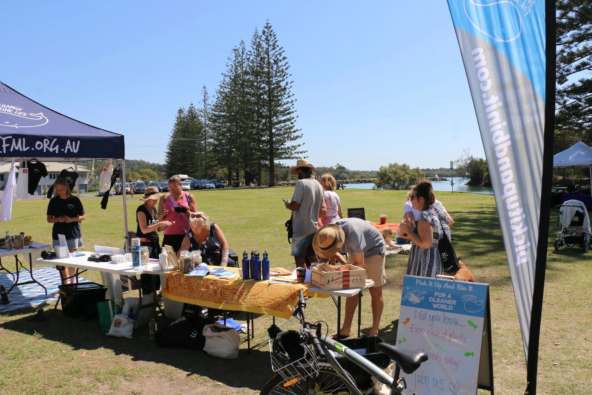 We had many entries vying to win the amazing raffle prizes! Thank you to all of our generous donors who contributed to the prize pack. Photograph by Rodrigo.