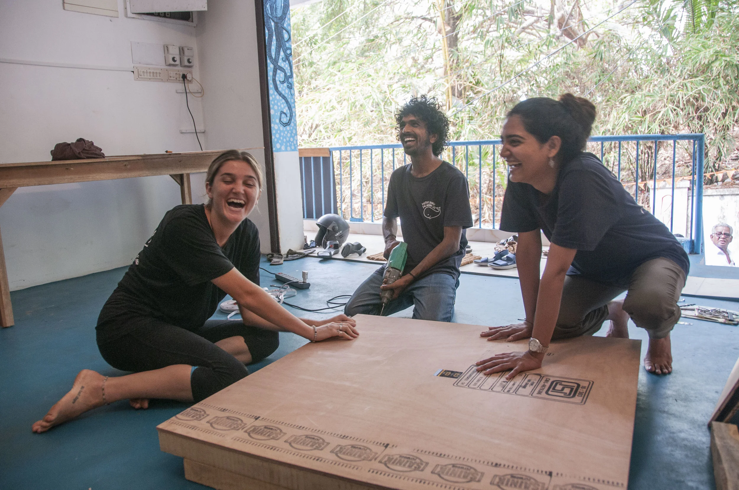 Building the first test aquaponics and composting (CAP) system.