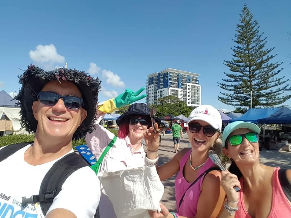 Les Barkla and friends from  Pristine Peninsula  Redcliffe doing their bit to reduce ocean pollution.