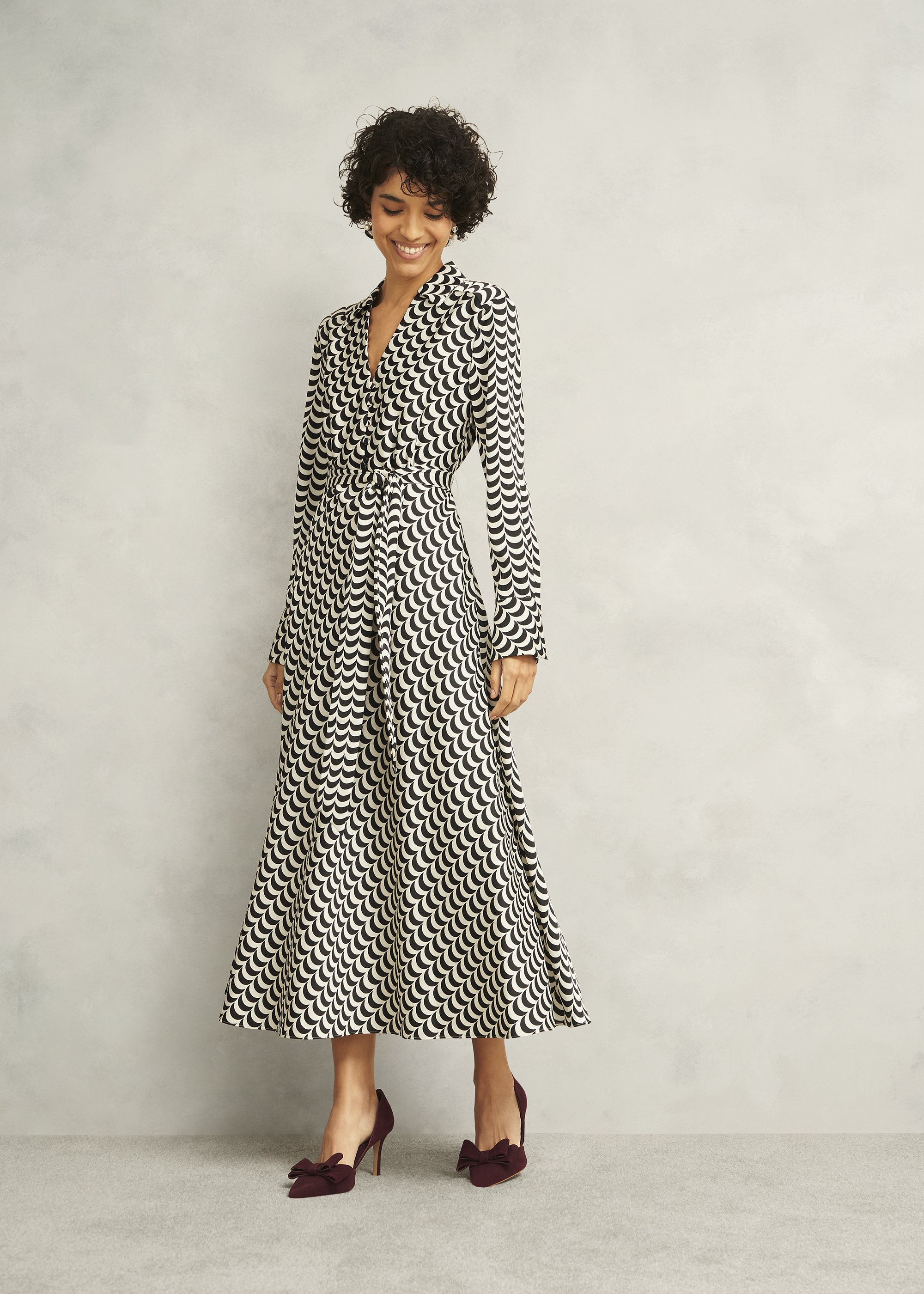 0225-5096-9045L00-CREAM BLACK_02.jpg