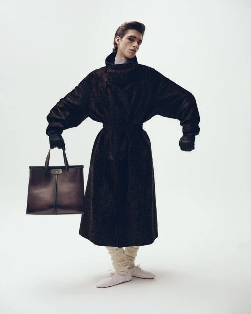 580. 20_10_25_Glass_Magazine_PS26_Shopping_Guide_Look_03_0889 Medium.jpeg