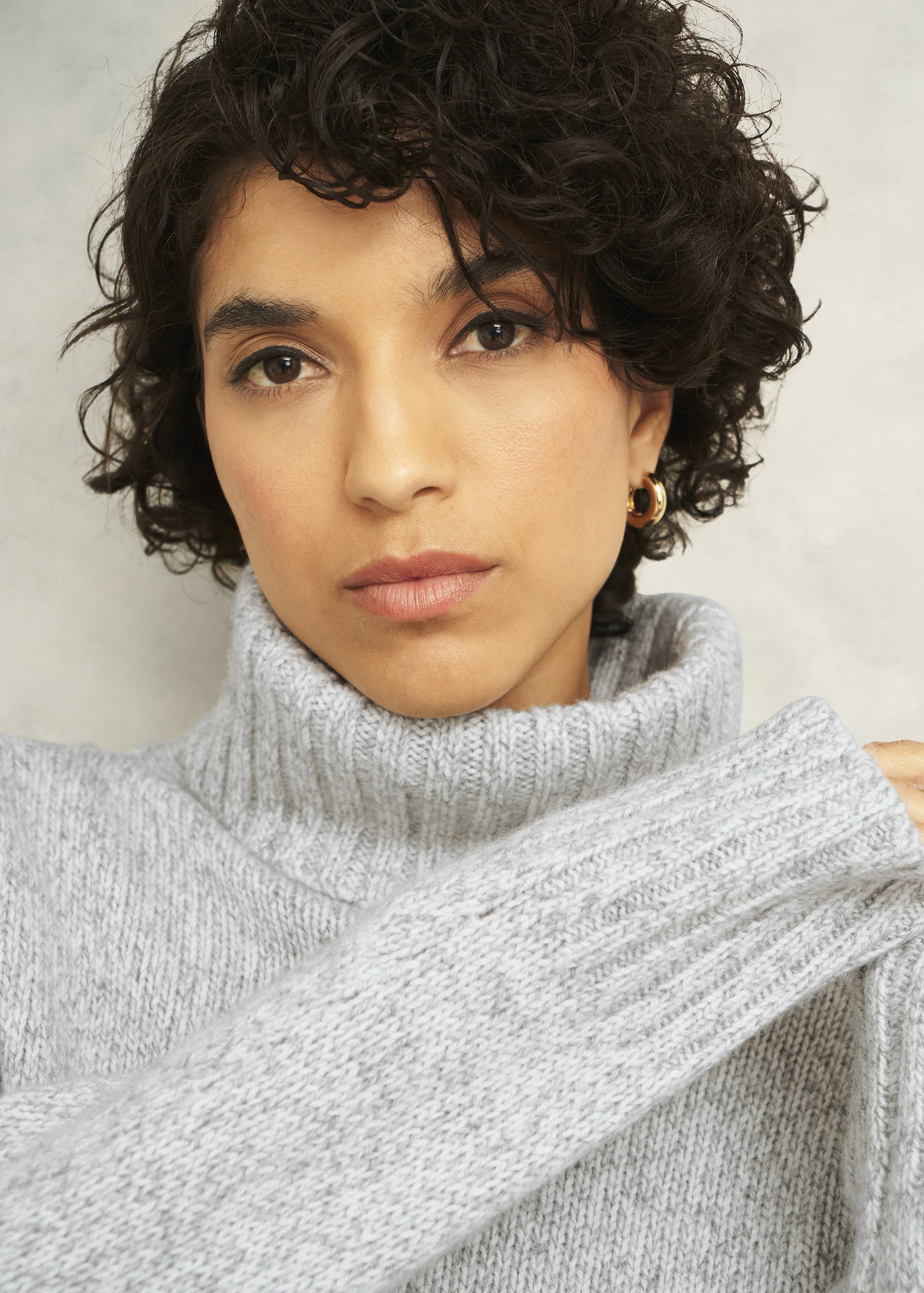 0225-9064-9044L00-GREY MOULINE_03.jpg