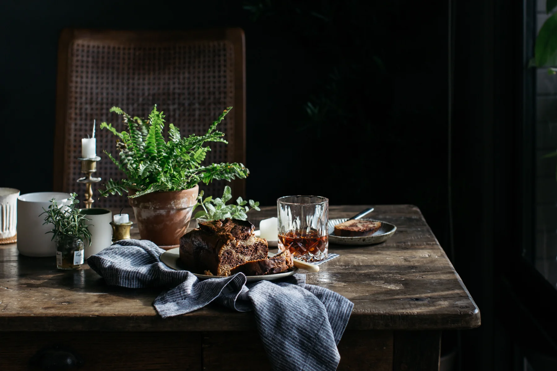 bananacaketable-1.jpg