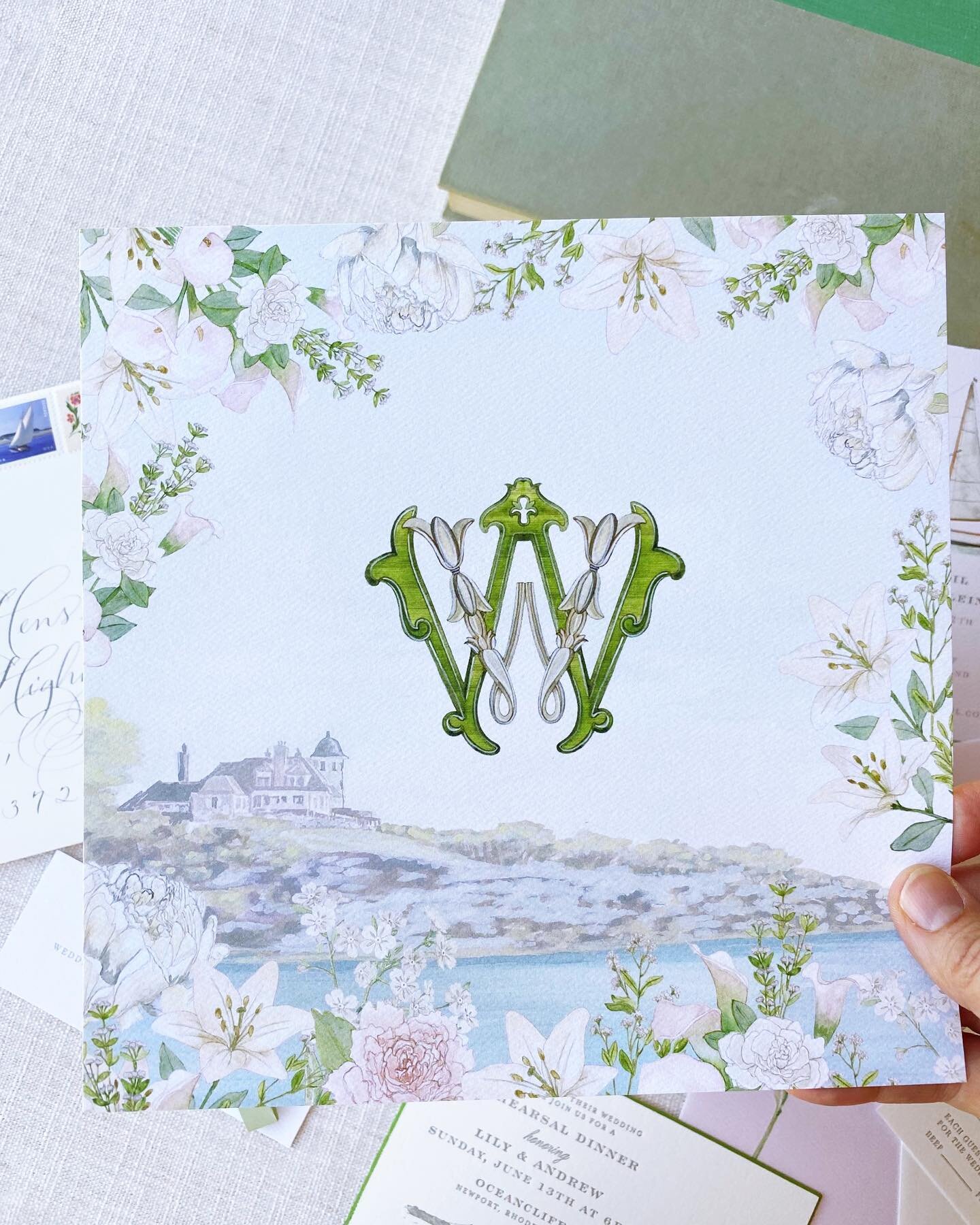 Box Topper 💚 with a lot of style. 
.
.
.
#monogramlogo #weddinginspo #watercolormonogram #flowerpower #weddingwelcome #welcomebox #watercolorpainting #castlehill #rhodeislandwedding