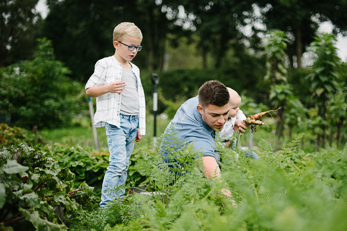 Homegrownveggies&love©RochelleCootePhotography-17.JPG