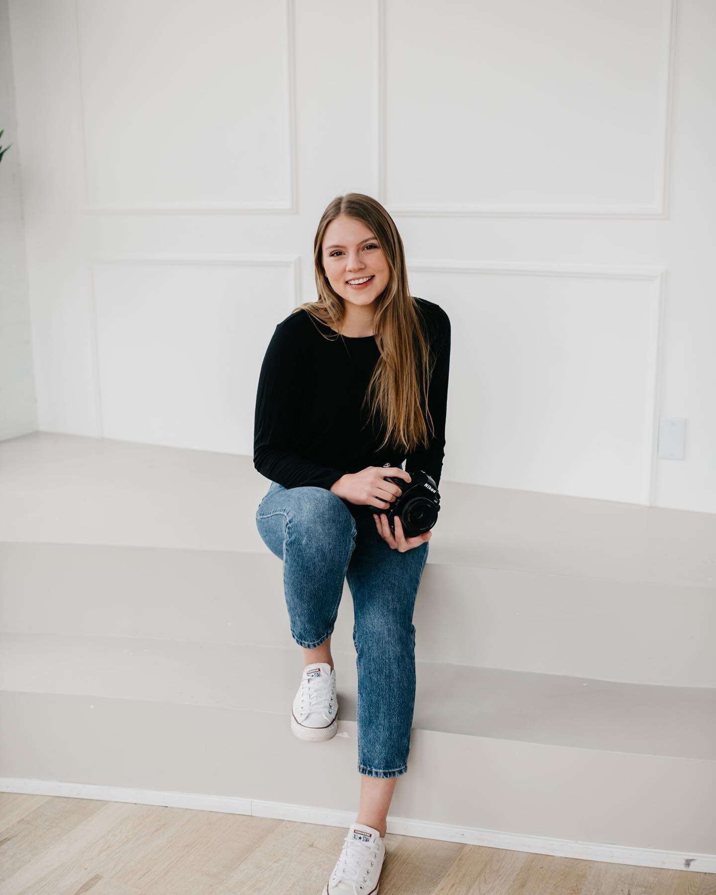 Oh hey, it&rsquo;s me! 👋🏻

These photos are from a lovely day in the studio with some creatives who have helped me immensely as I grow as a photographer 🖤