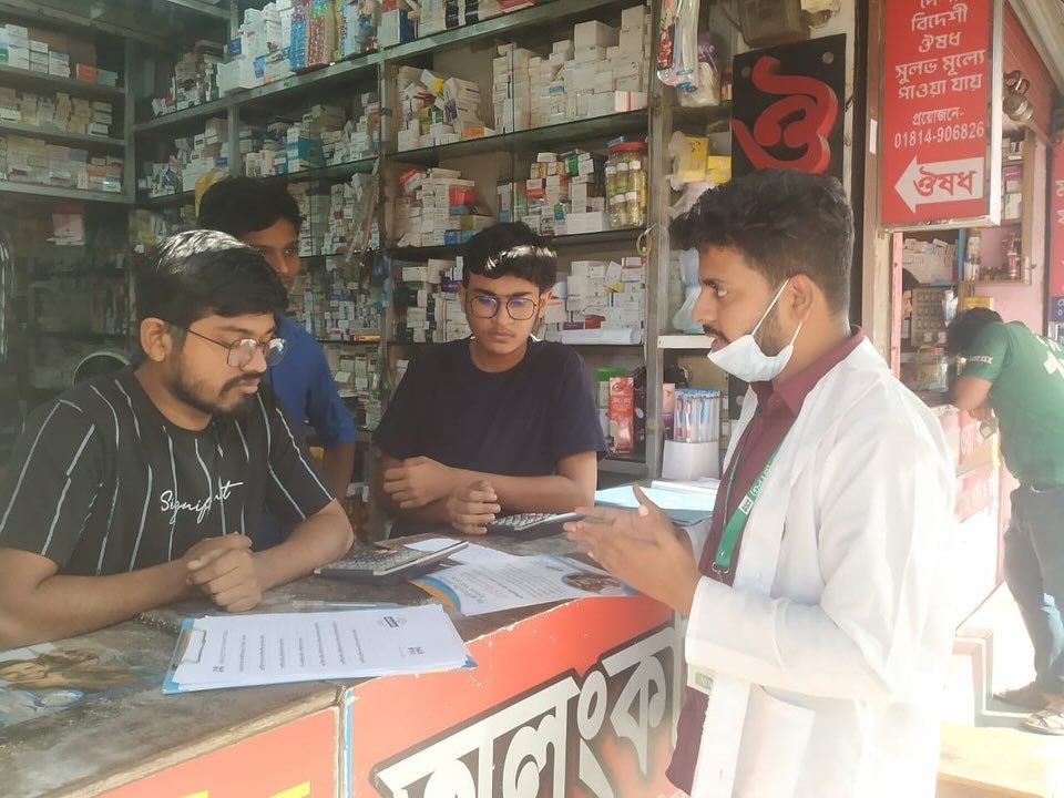 Please join us in thanking the Bangladesh Young Pharmacist Group (BPYG) for coordinating a terrific public health campaign to help fight 
Antimicrobial Resistance (AMR)!

Together we mobilized a team of 40 volunteers to visit hundreds of local pharma
